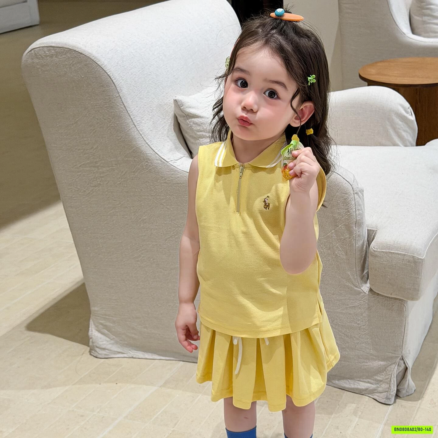 SÉT VÁY POLO VÀNG XẾP LY