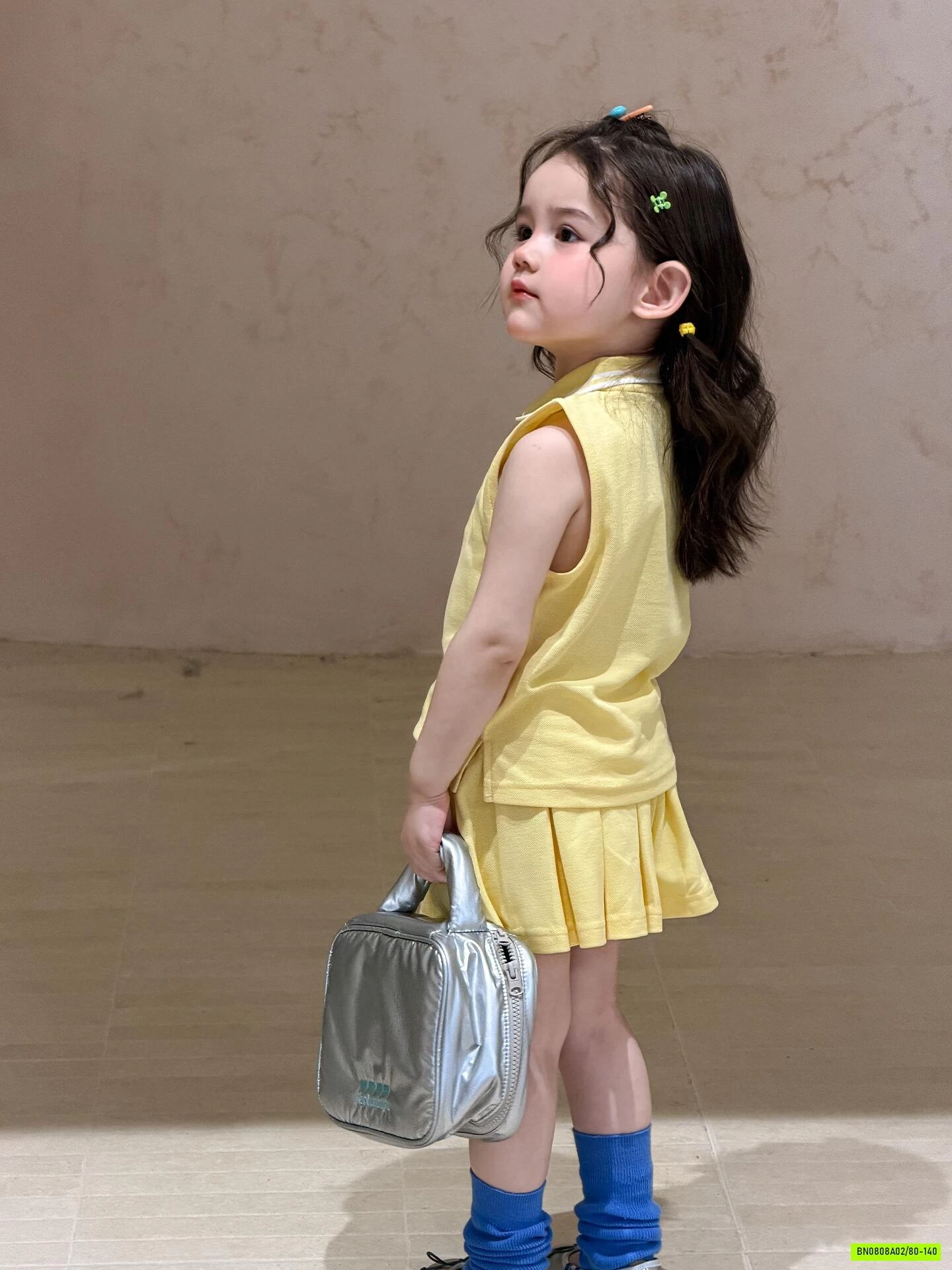 SÉT VÁY POLO VÀNG XẾP LY