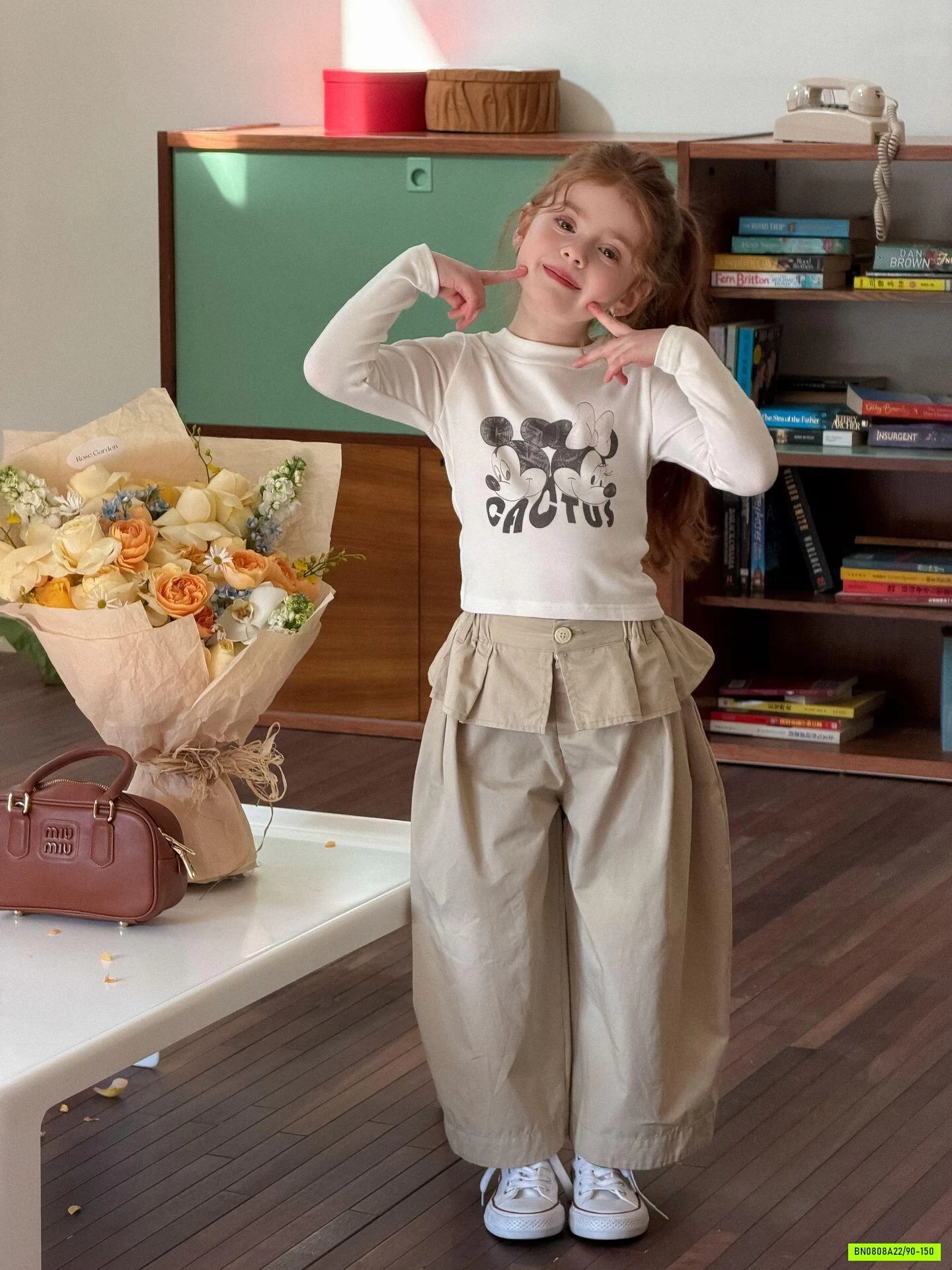ÁO THUN CROPTOP MICKEY LANMOMO