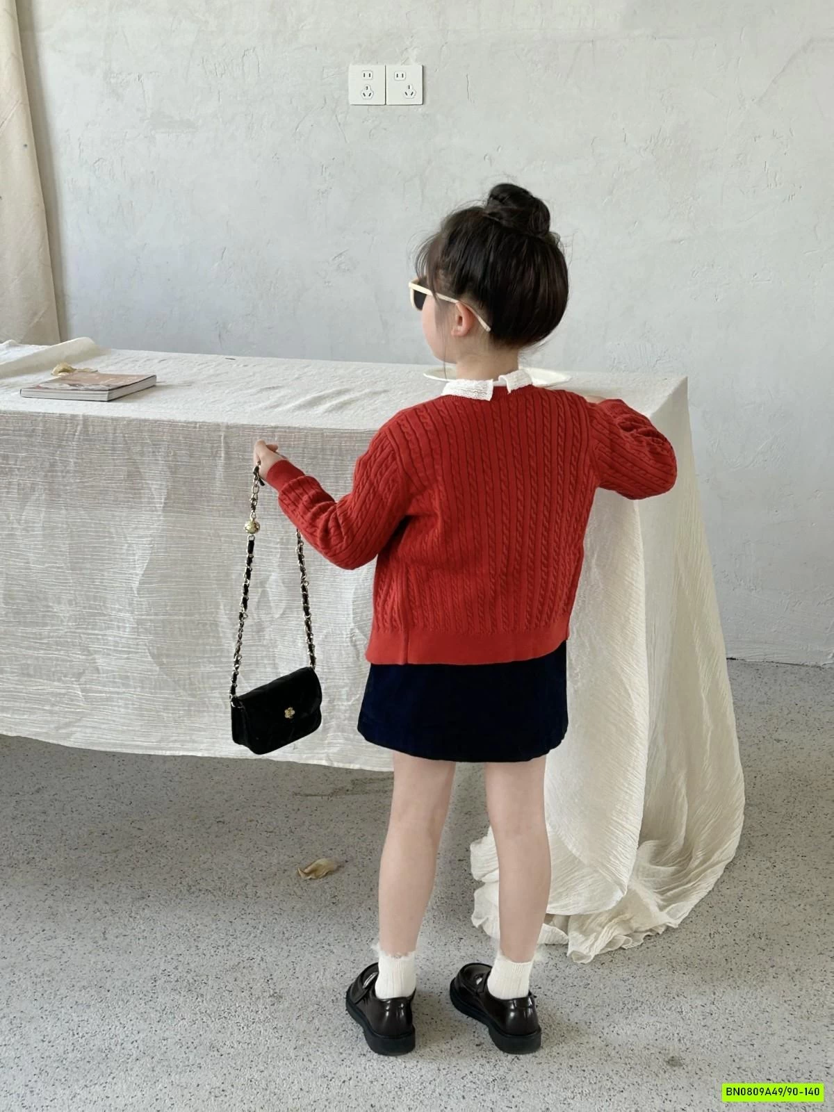 SÉT CARDIGAN LEN ĐỎ MIX CHÂN VÁY NHUNG