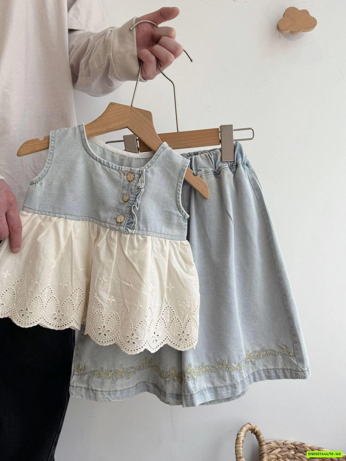 SÉT DENIM PHỐI REN QUẦN VÁY BÁNH BÈO