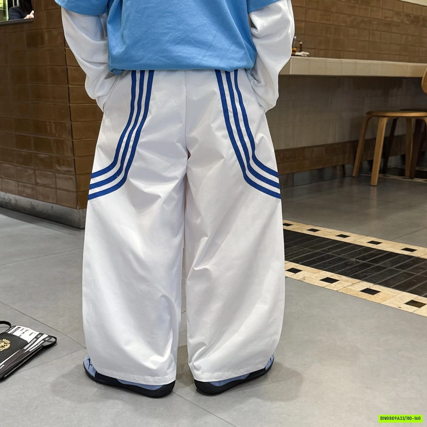 QUẦN GIÓ 3 SỌC BÉ TRAI