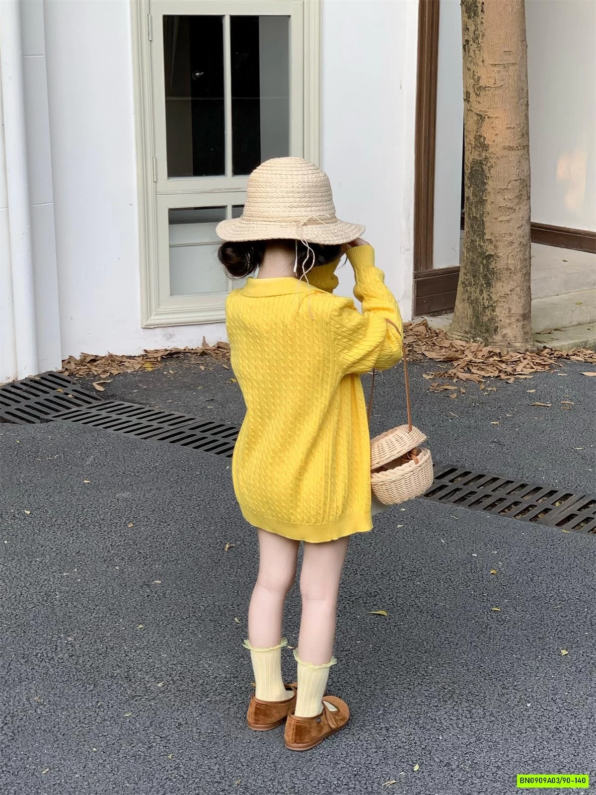 SÉT NỮ SINH CARDIGAN VÀNG 3 CHI TIẾT