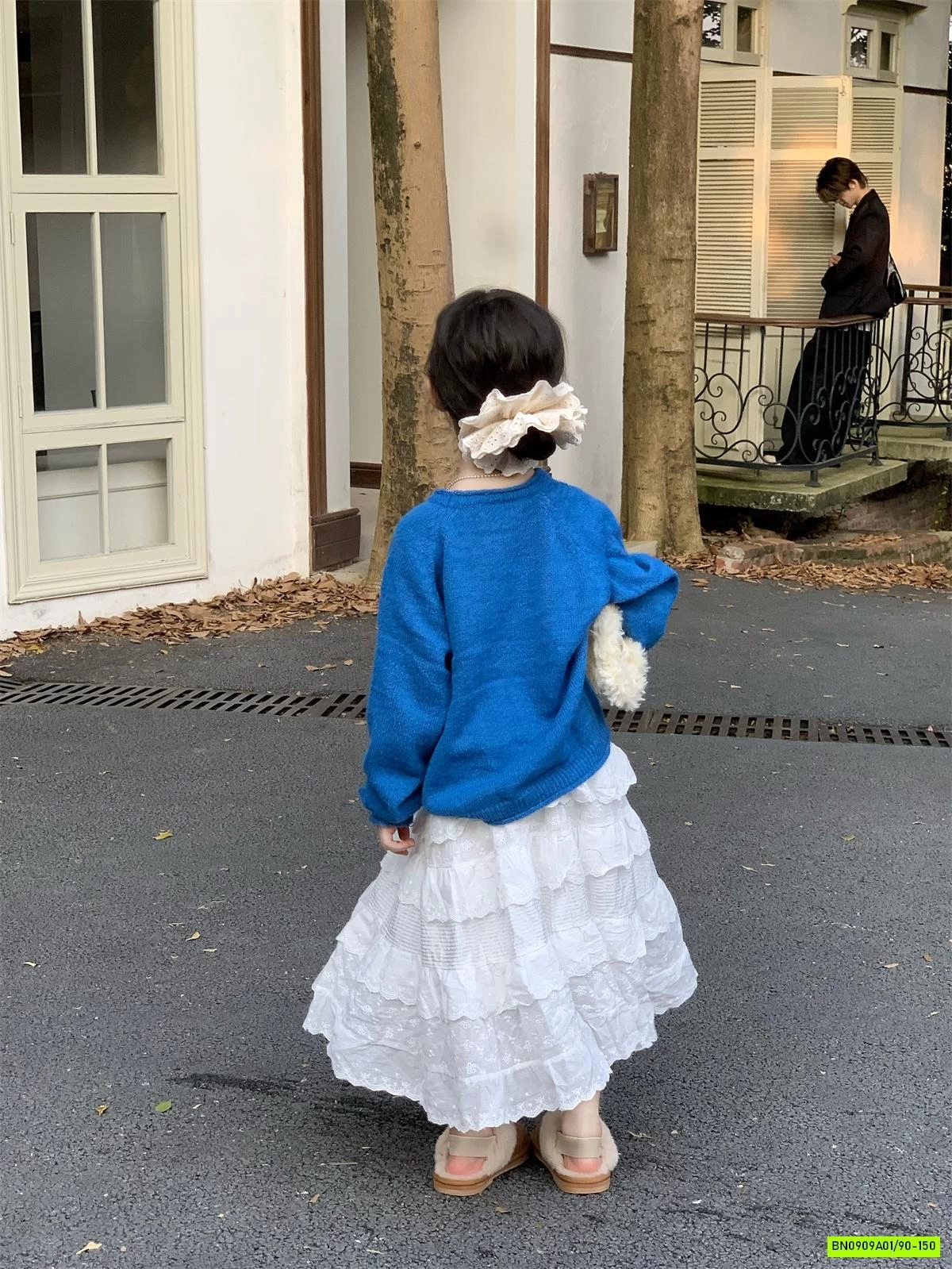 ÁO LEN XANH COBAN MIX CV TRẮNG