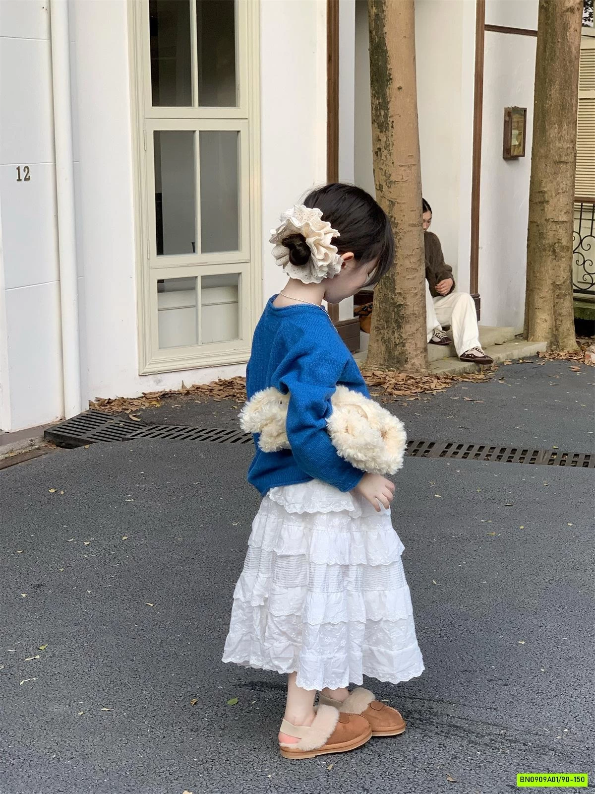 ÁO LEN XANH COBAN MIX CV TRẮNG