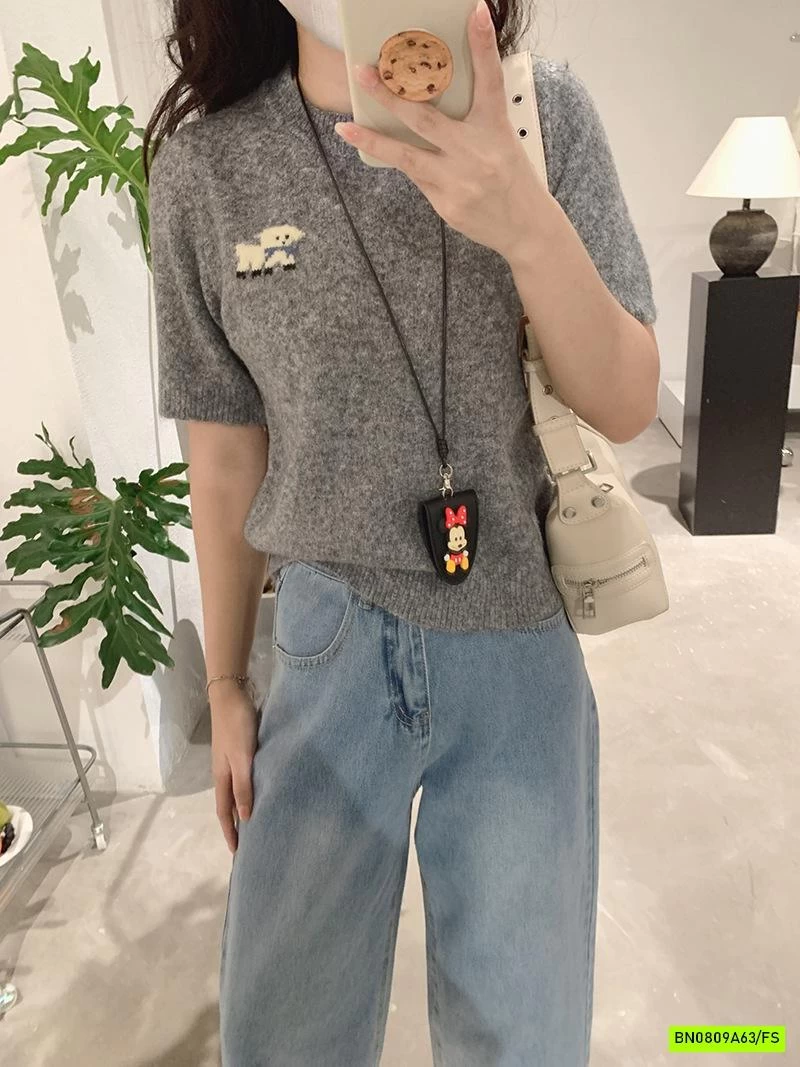 CROPTOP LEN THÊU LOGO CÚN