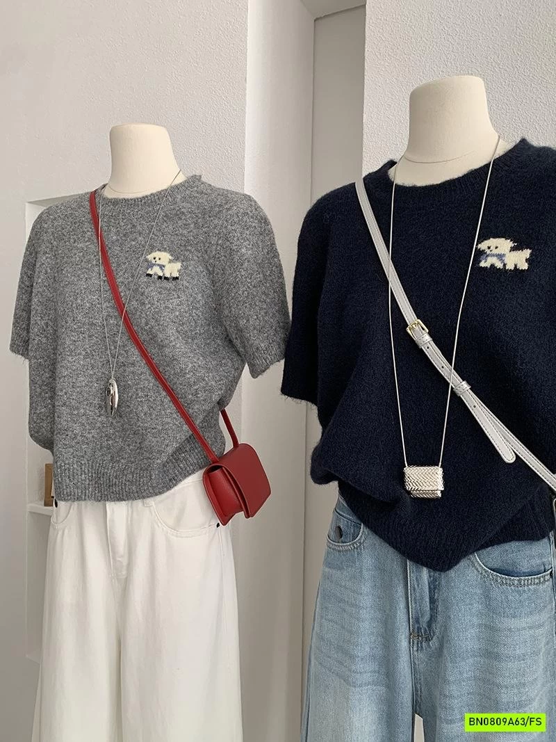 CROPTOP LEN THÊU LOGO CÚN