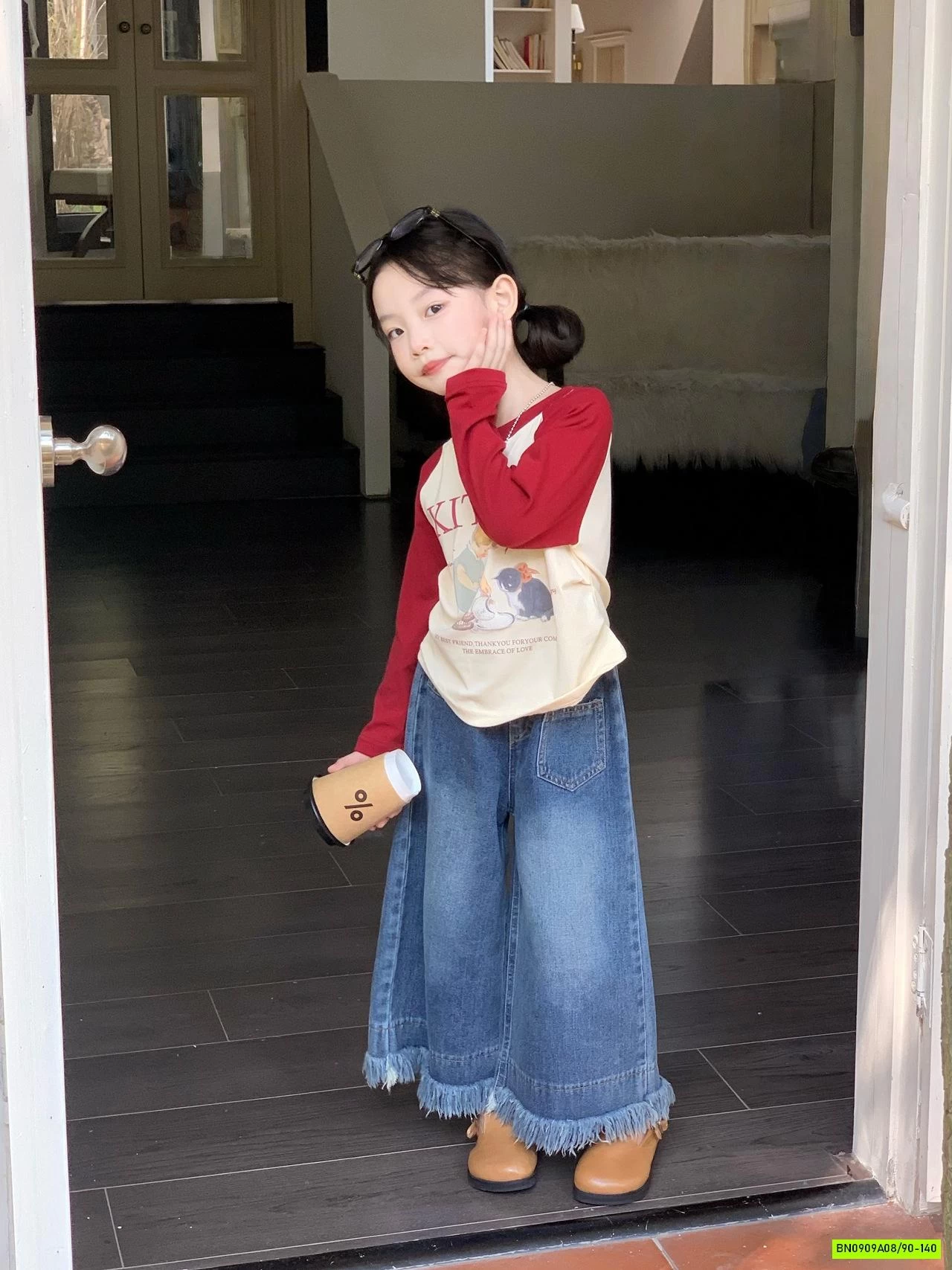 ÁO THUN PHỐI MÀU TAY MIX JEANS ỐNG RỘNG