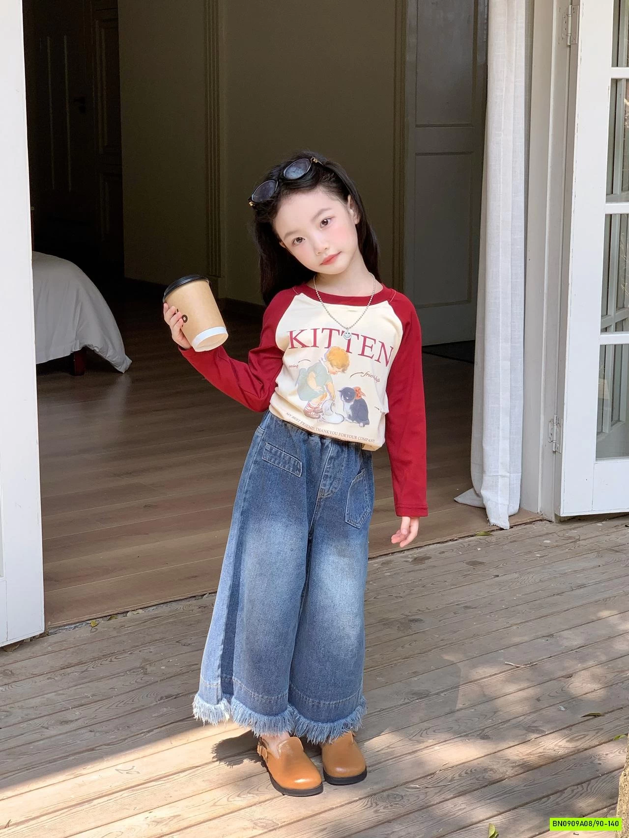 ÁO THUN PHỐI MÀU TAY MIX JEANS ỐNG RỘNG