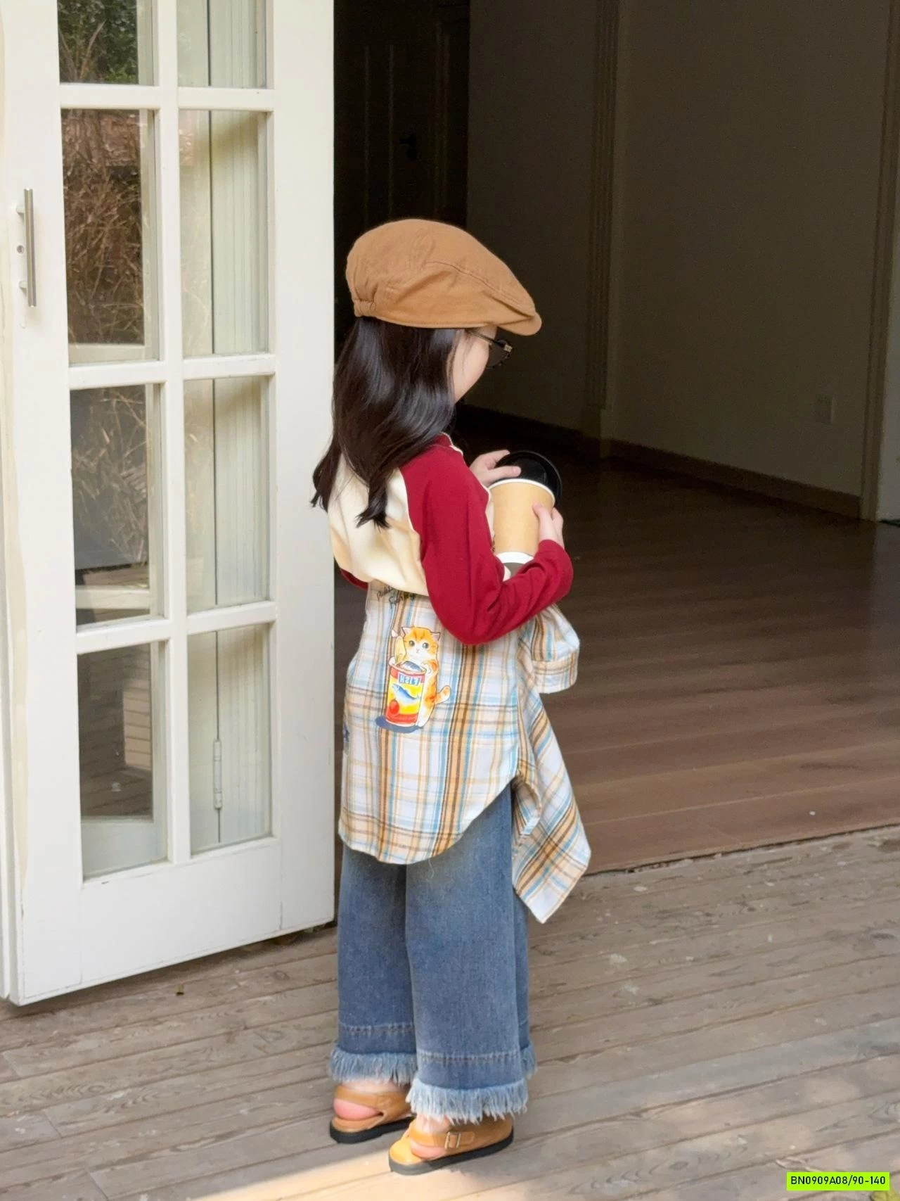 ÁO THUN PHỐI MÀU TAY MIX JEANS ỐNG RỘNG