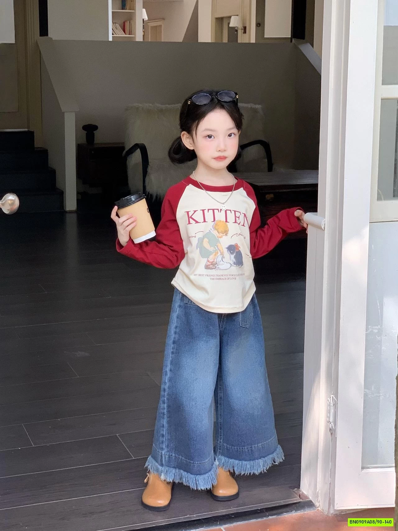 ÁO THUN PHỐI MÀU TAY MIX JEANS ỐNG RỘNG