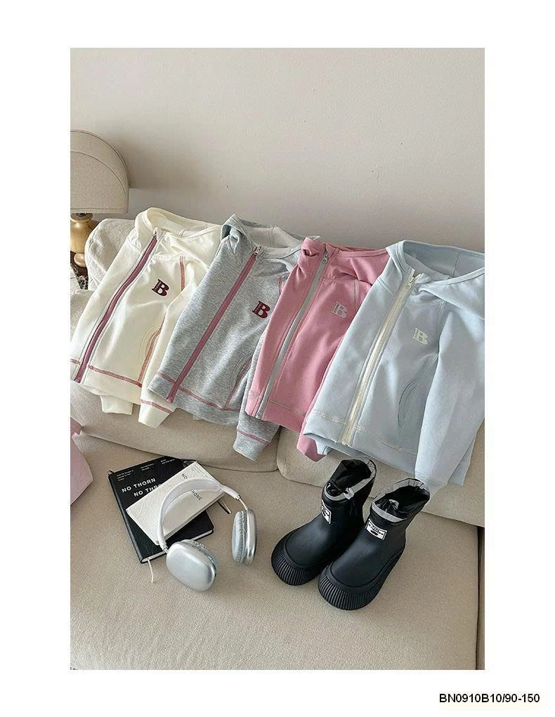 ÁO KHOÁC COTTON CHỈ NỔI CHỮ B