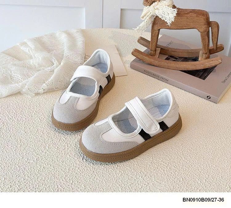 GIÀY LƯỜI QUAI DÁN