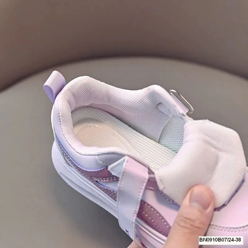 GIÀY THỂ THAO BÁNH MÌ ĐỘN ĐẾ