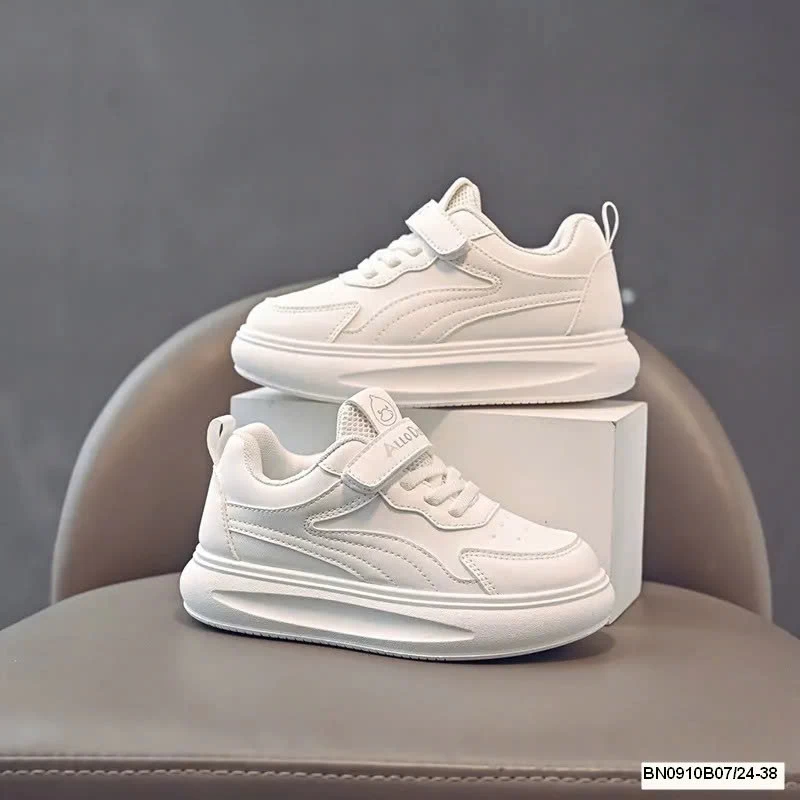 GIÀY THỂ THAO BÁNH MÌ ĐỘN ĐẾ