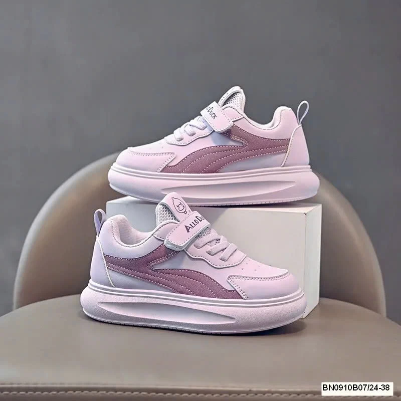 GIÀY THỂ THAO BÁNH MÌ ĐỘN ĐẾ