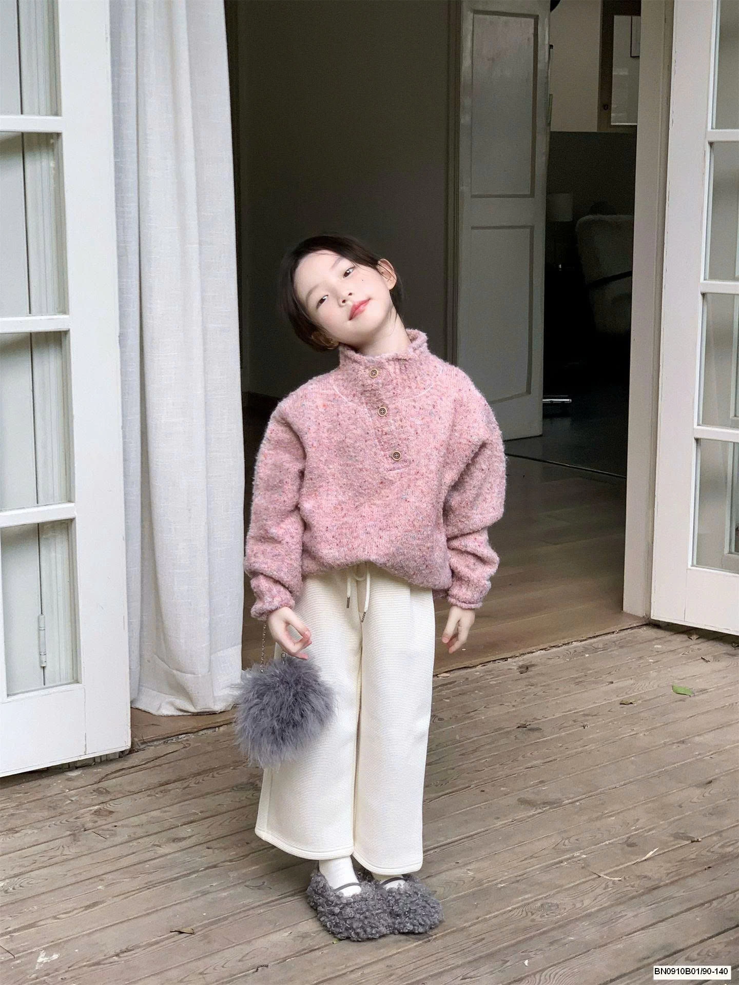 ÁO LEN HỒNG MIX QUẦN SUÔNG TRẮNG