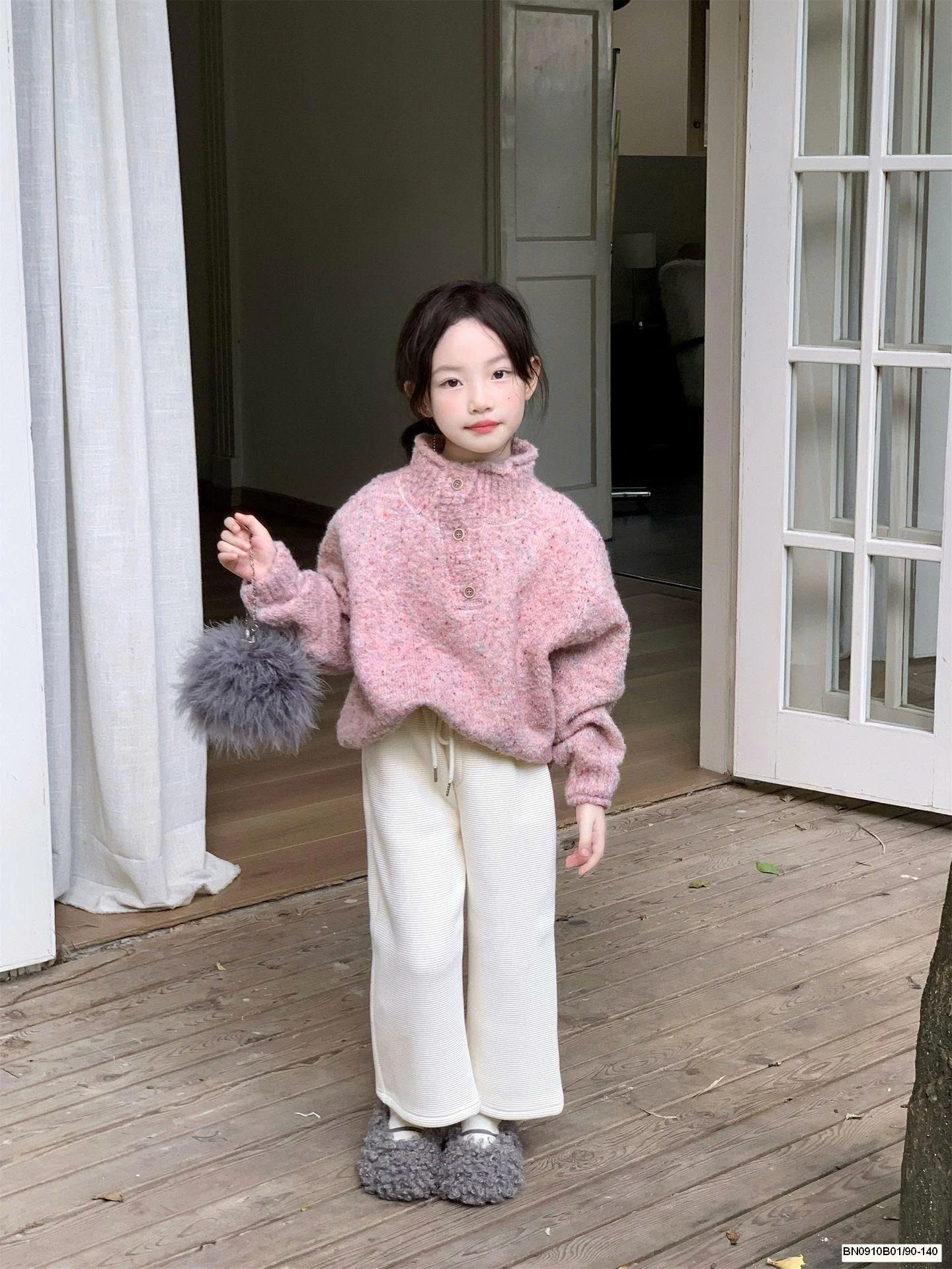 ÁO LEN HỒNG MIX QUẦN SUÔNG TRẮNG