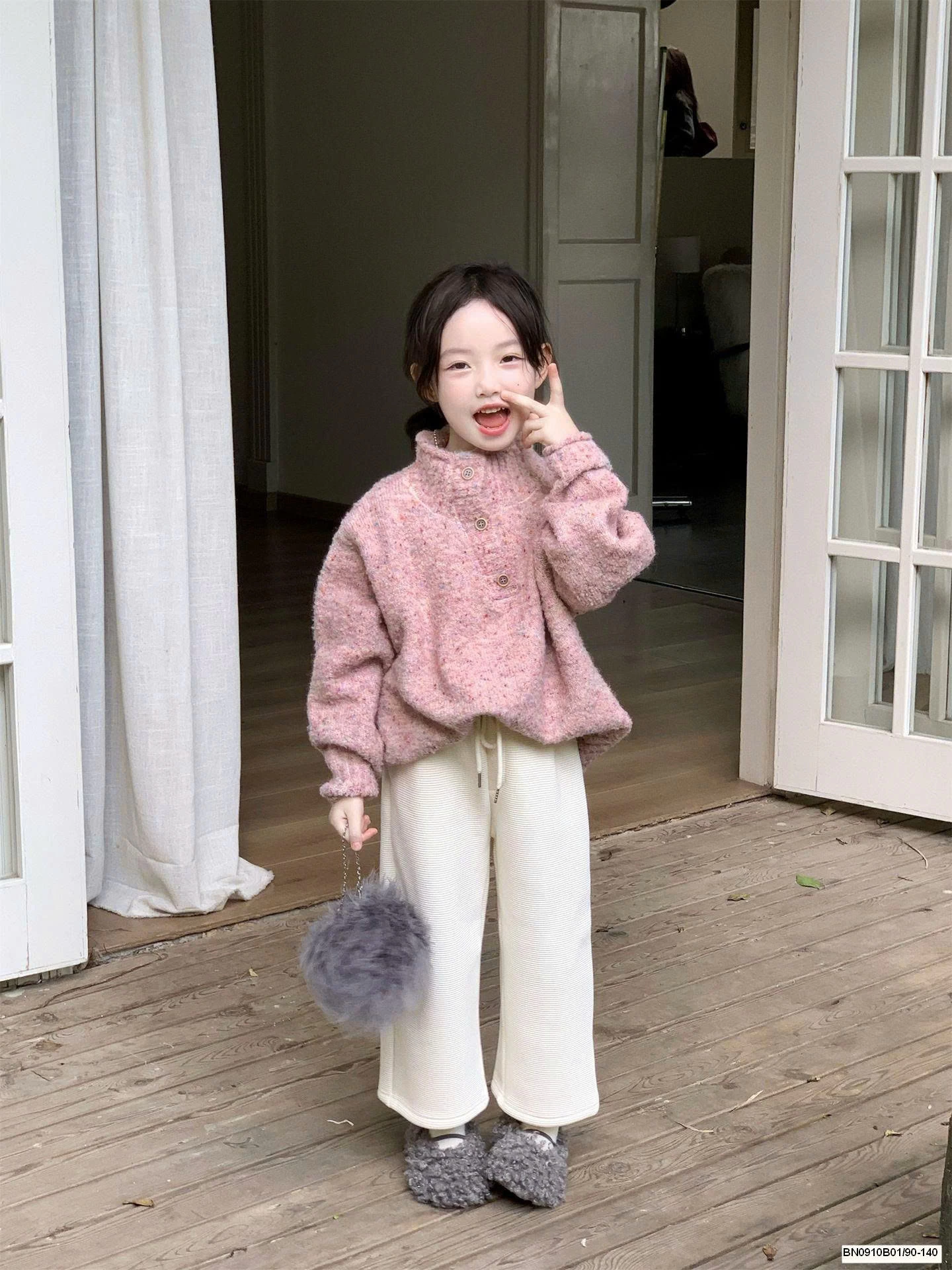 ÁO LEN HỒNG MIX QUẦN SUÔNG TRẮNG