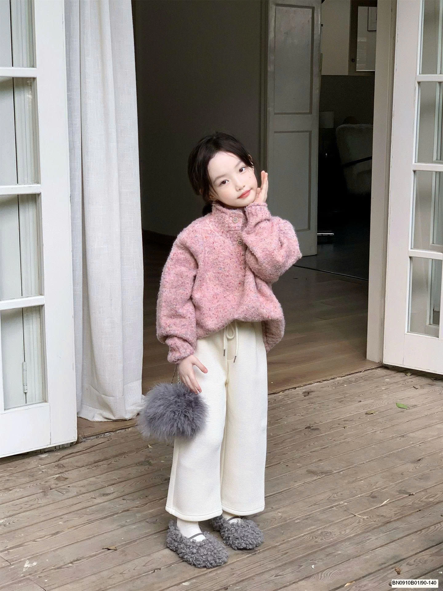 ÁO LEN HỒNG MIX QUẦN SUÔNG TRẮNG