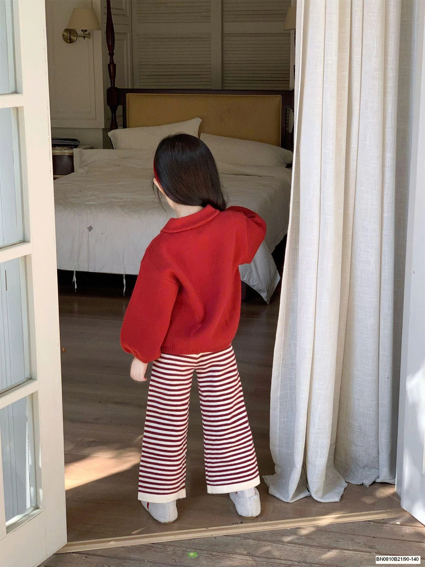 SET LEN ĐỎ MIX QUẦN KẺ NGANG