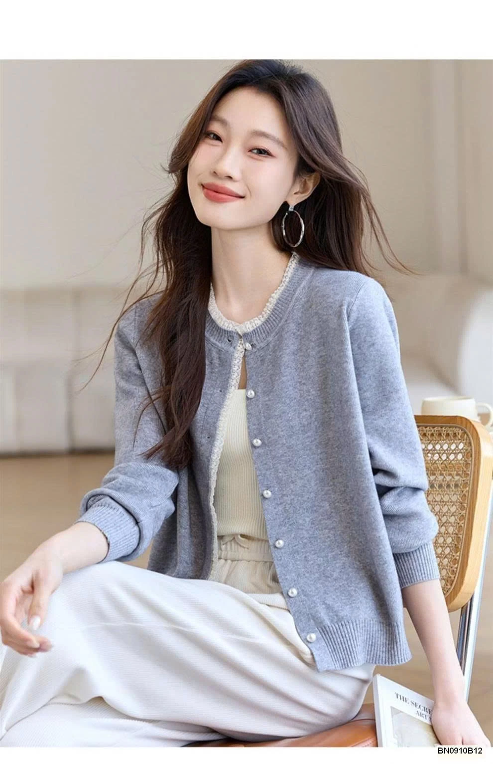 ÁO KHOÁC LEN NỮ VIỀN REN