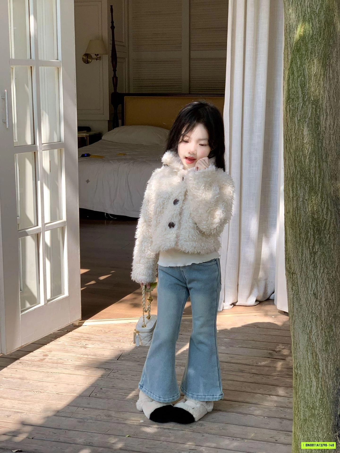 KHOÁC LÔNG CROPTOP MIX JEANS LOE