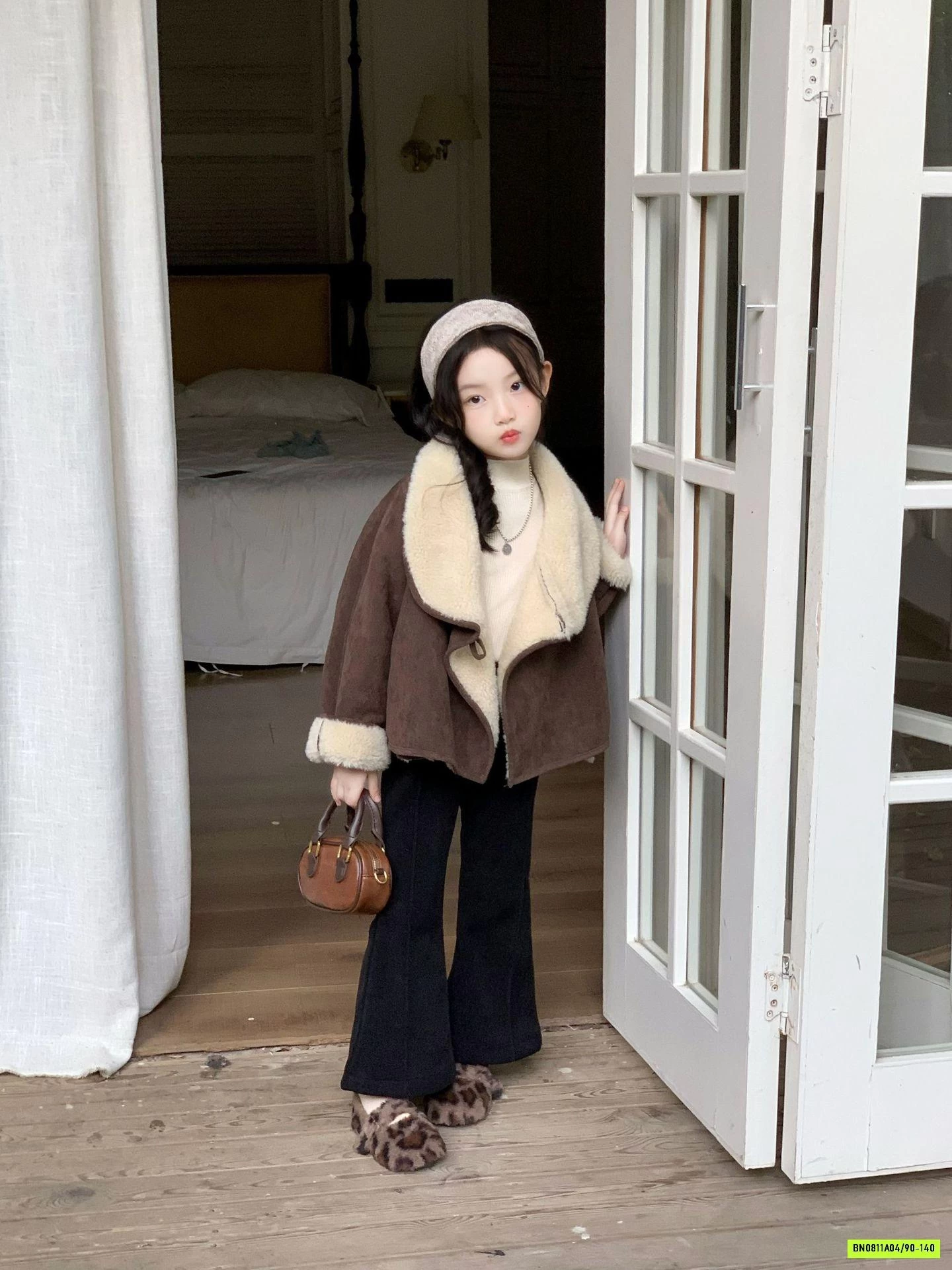 KHOÁC DA LỘN CỔ LÔNG SANG CHẢNH