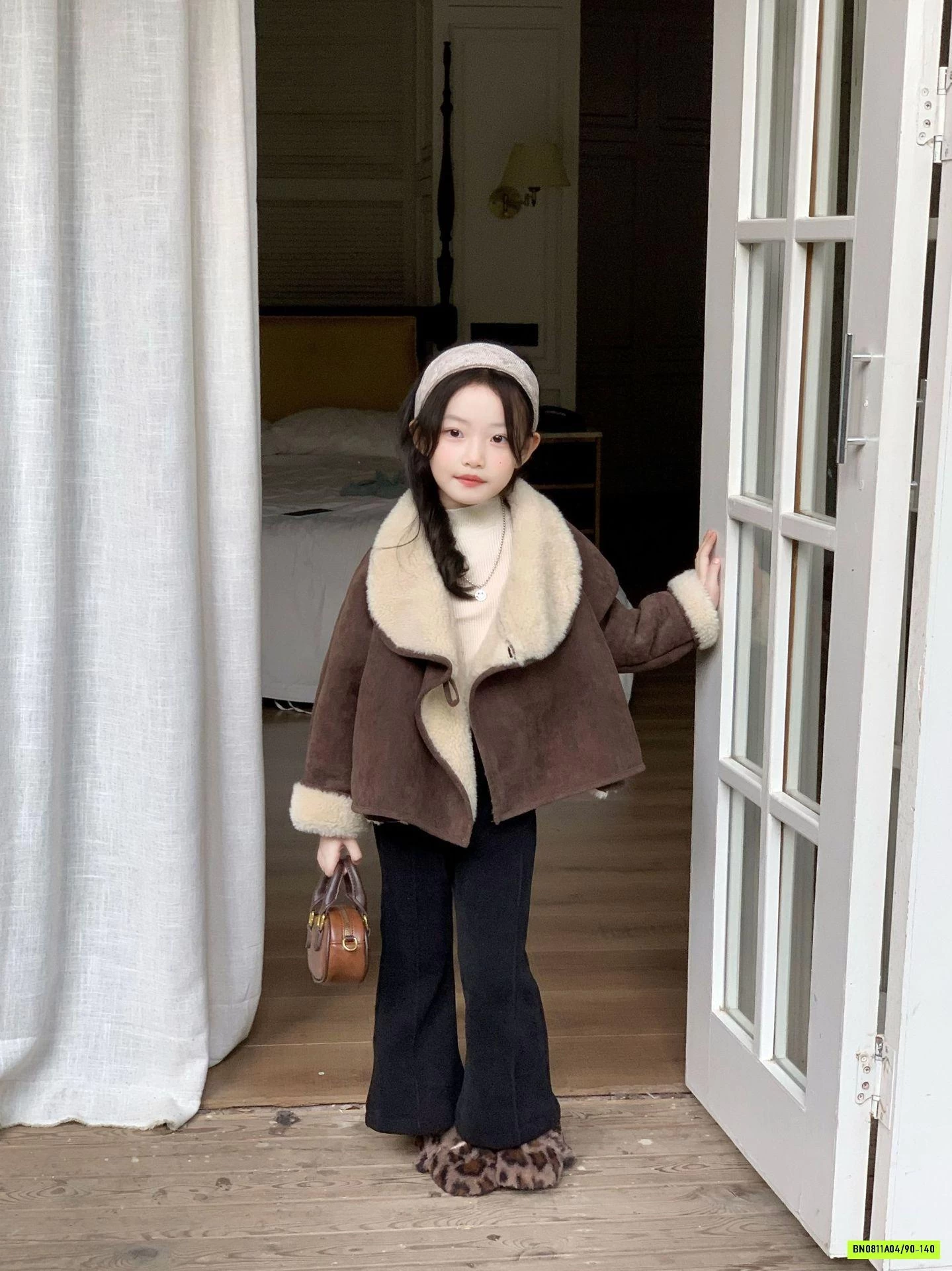 KHOÁC DA LỘN CỔ LÔNG SANG CHẢNH