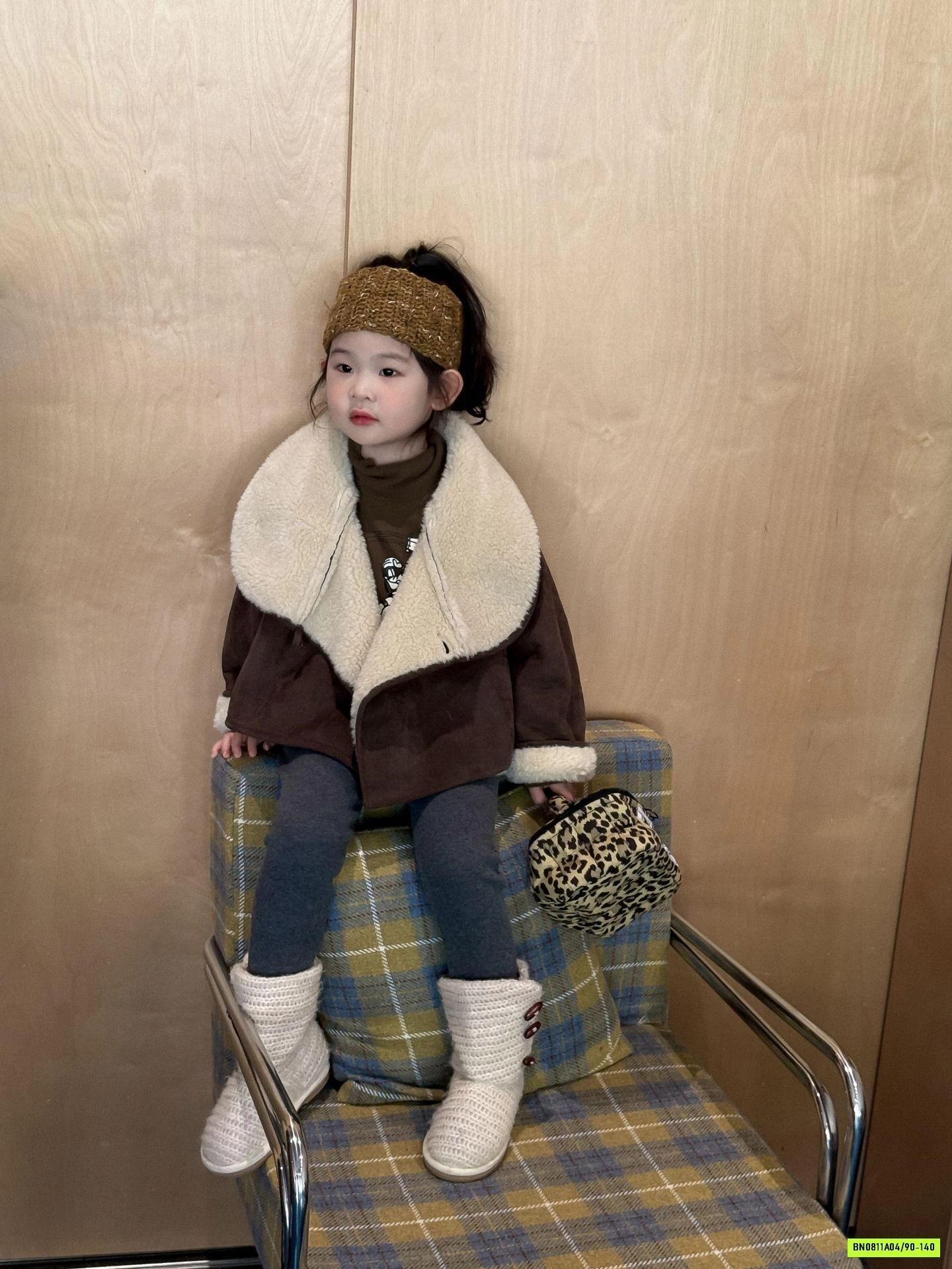 KHOÁC DA LỘN CỔ LÔNG SANG CHẢNH