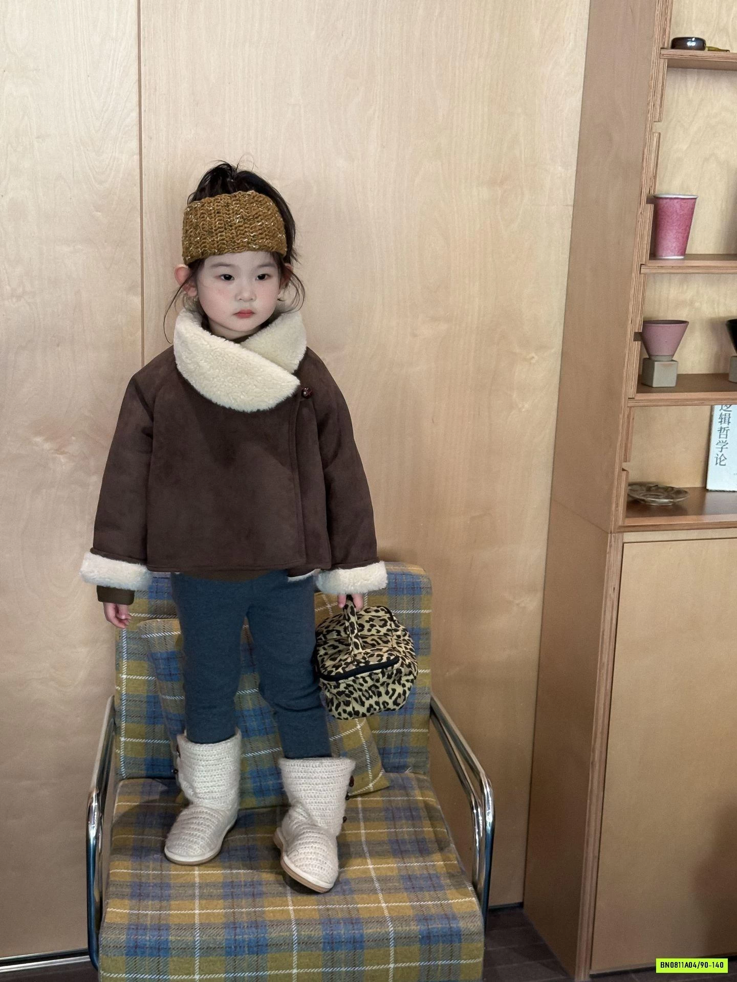 KHOÁC DA LỘN CỔ LÔNG SANG CHẢNH