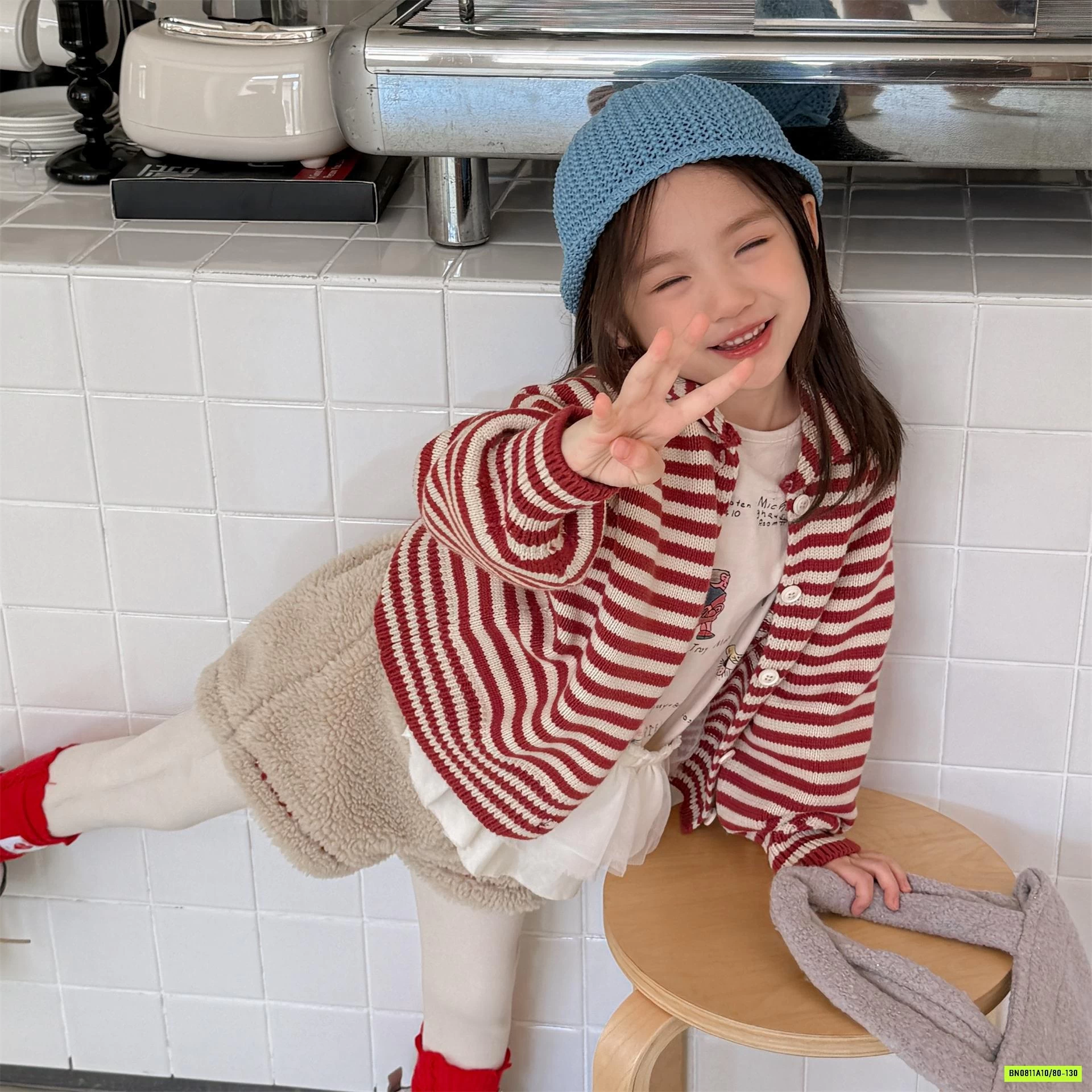 KHOÁC LEN DỆT KẺ NGANG ADBBY