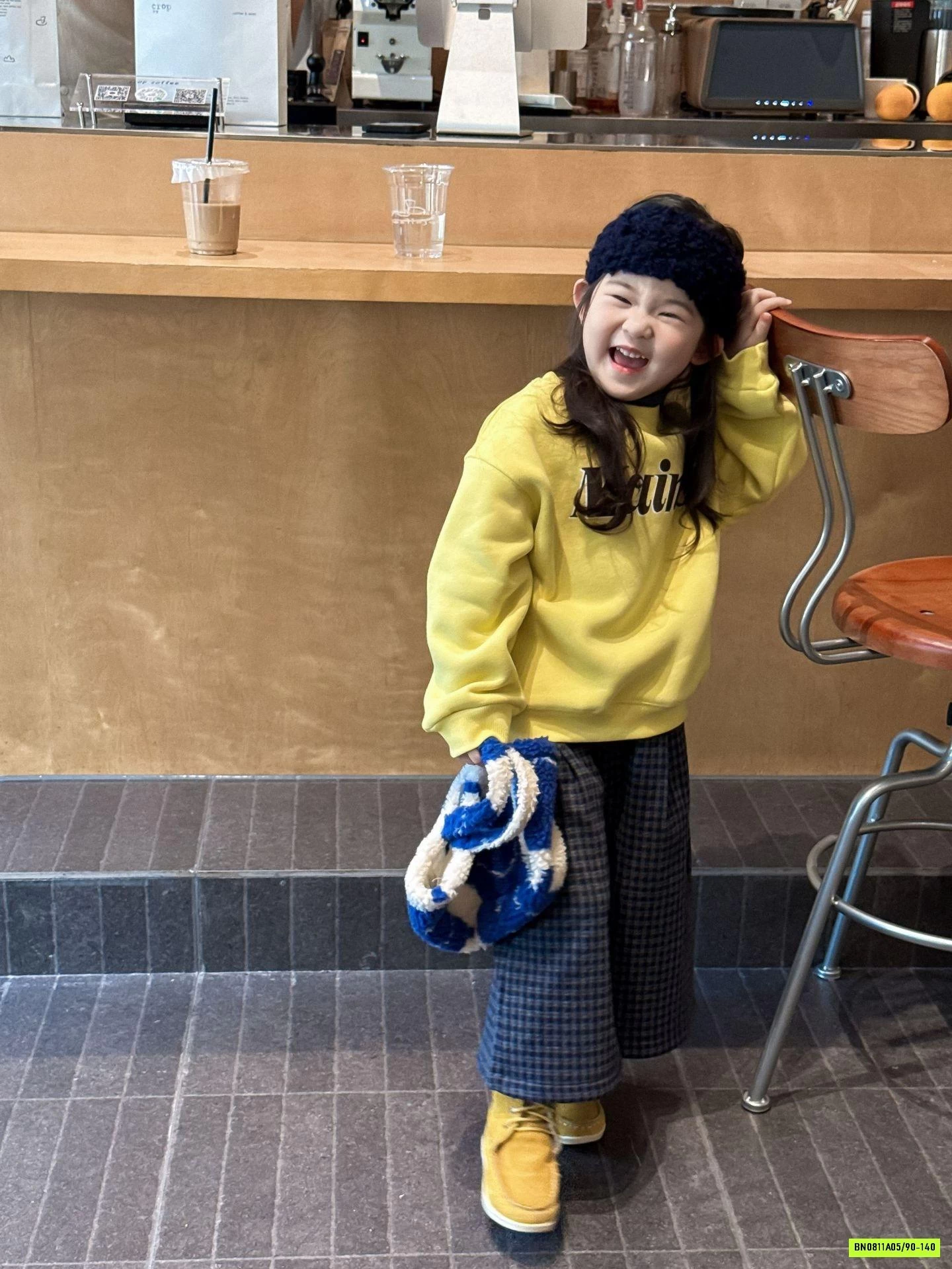 ÁO NỈ VÀNG LÓT LÔNG MIX QUẦN SUÔNG