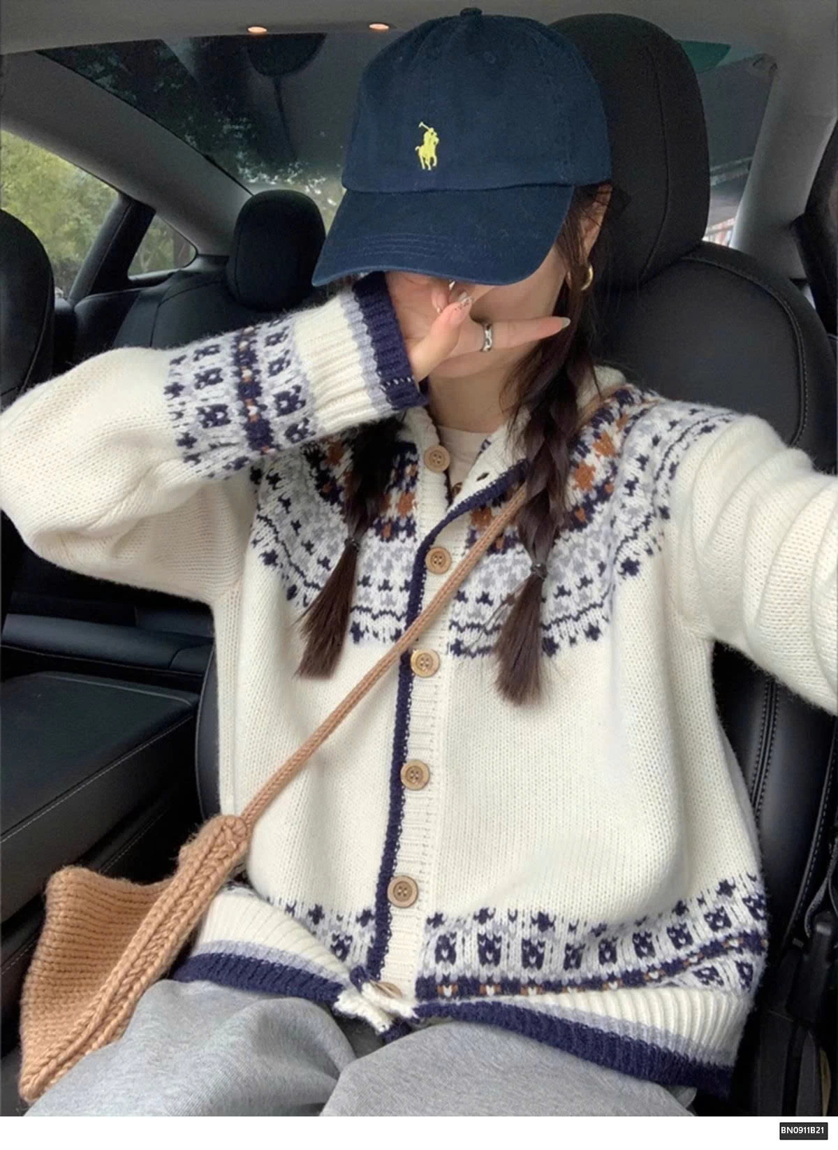 ÁO LEN THỔ CẨM CÓ MŨ