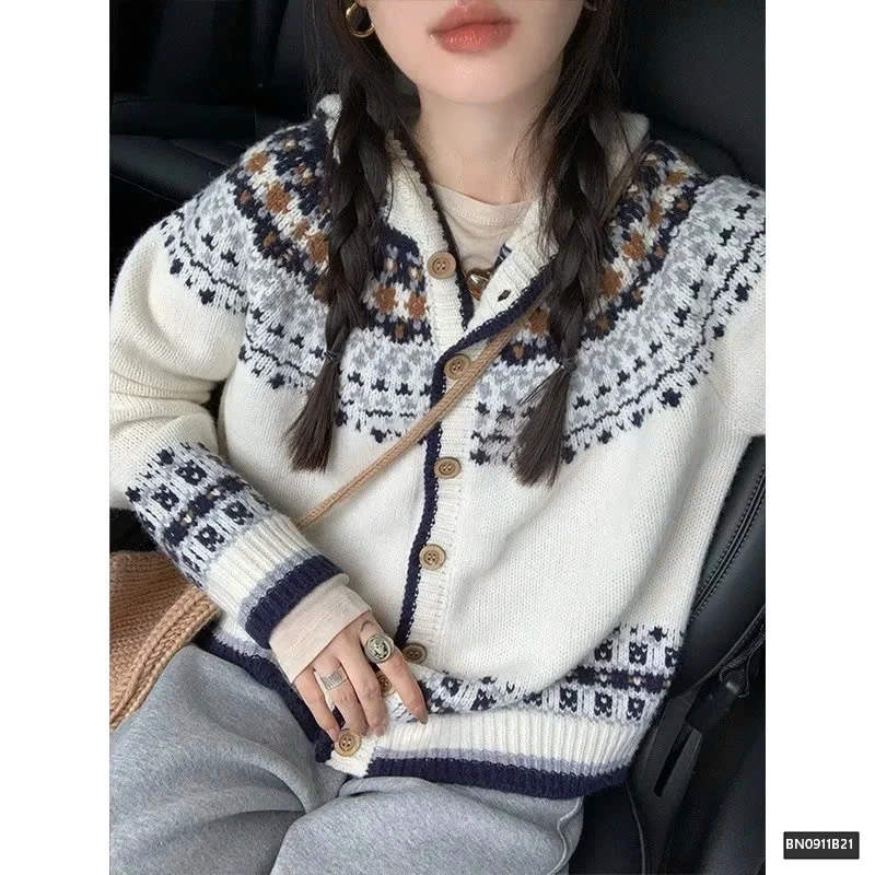 ÁO LEN THỔ CẨM CÓ MŨ