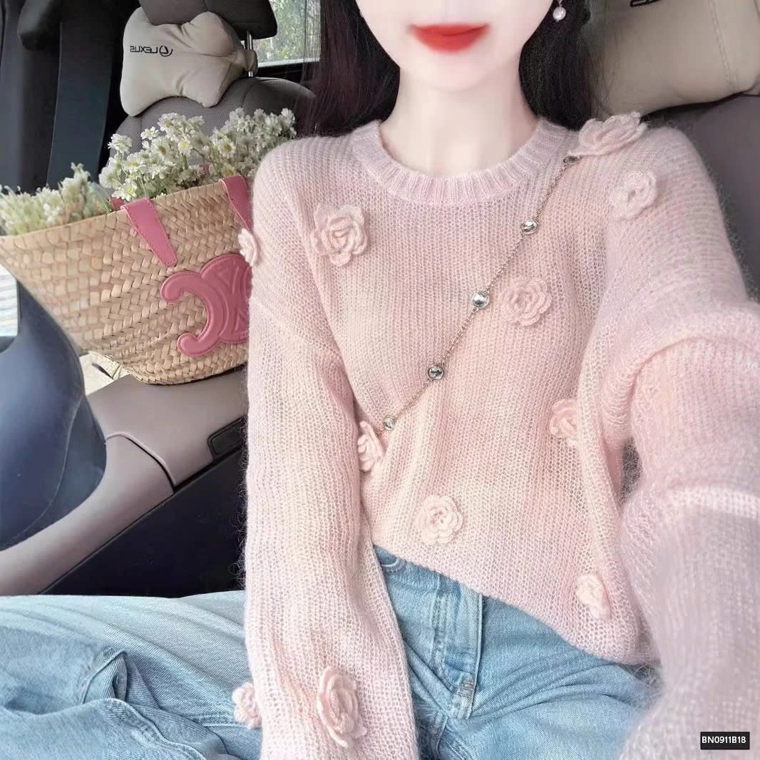 ÁO LEN ĐAN HỒNG GẮN HOA 3D