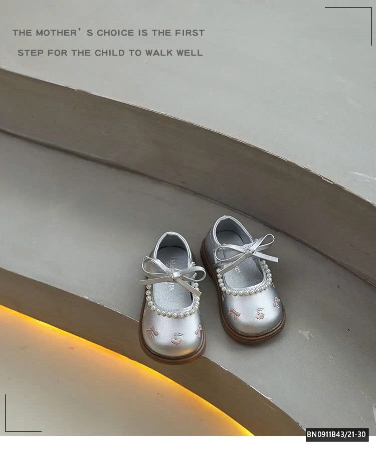 GIÀY DA PU THÊU NƠ ĐÍNH NGỌC