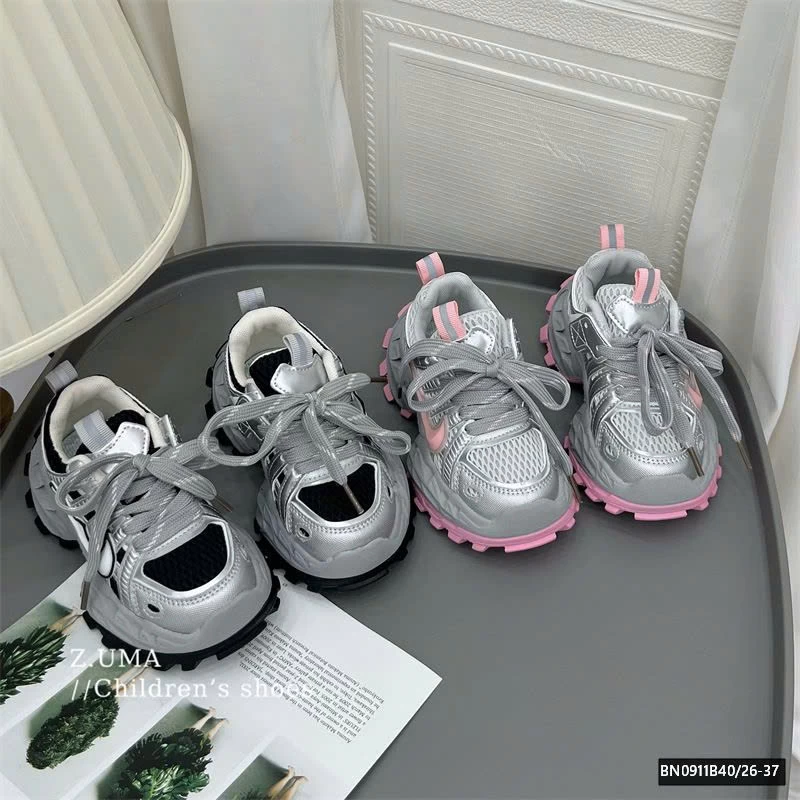 GIÀY THỂ THAO ĐẾ ĐINH