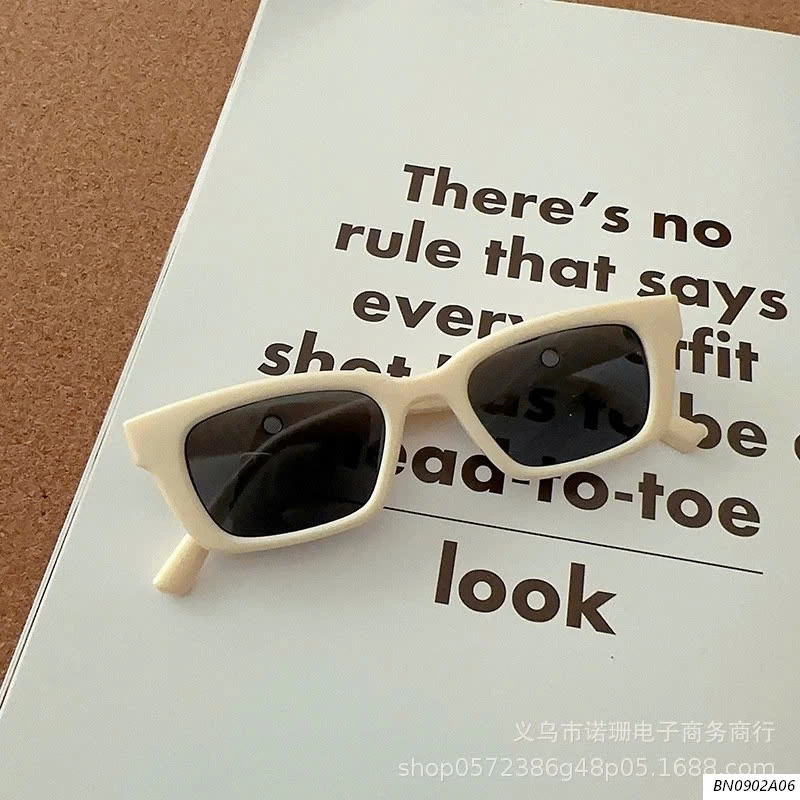 KÍNH RÂM CHỐNG TIA UV BÉ