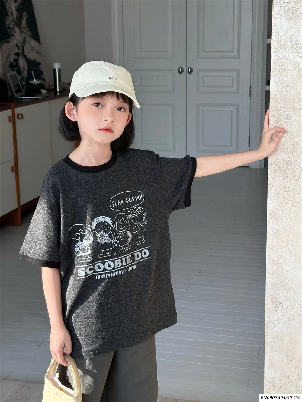 ÁO THUN HÌNH PHỐI MÀU VIỀN