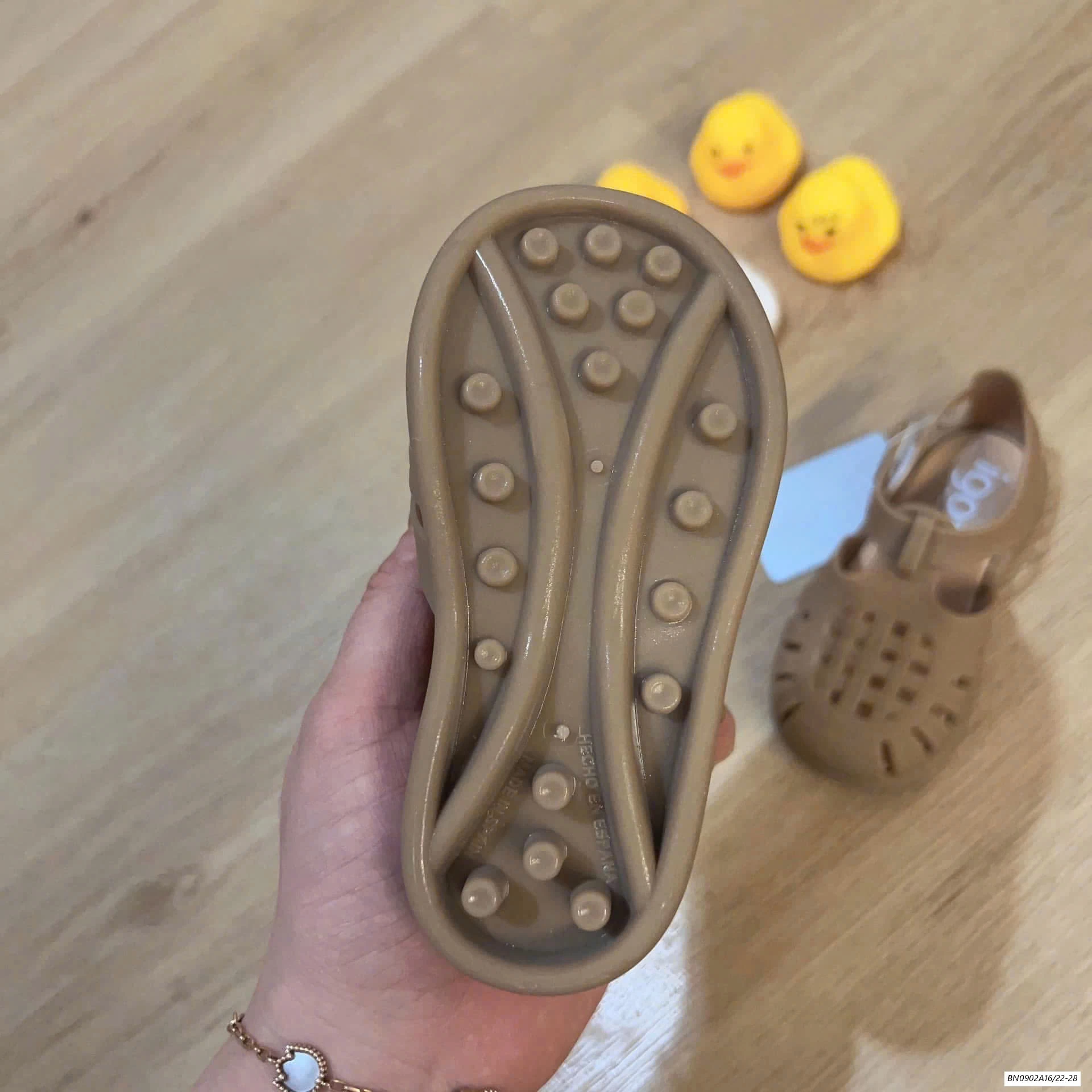 DÉP RỌ THƠM IGOR