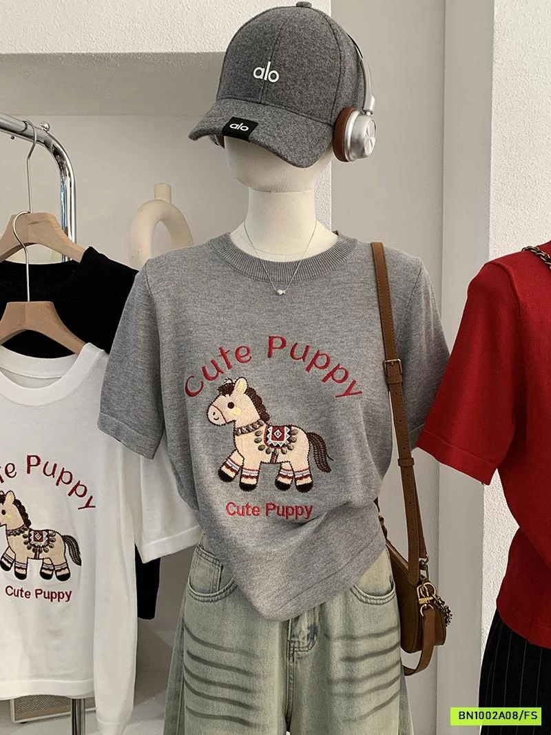 MONTOGHI THÊU NGỰA