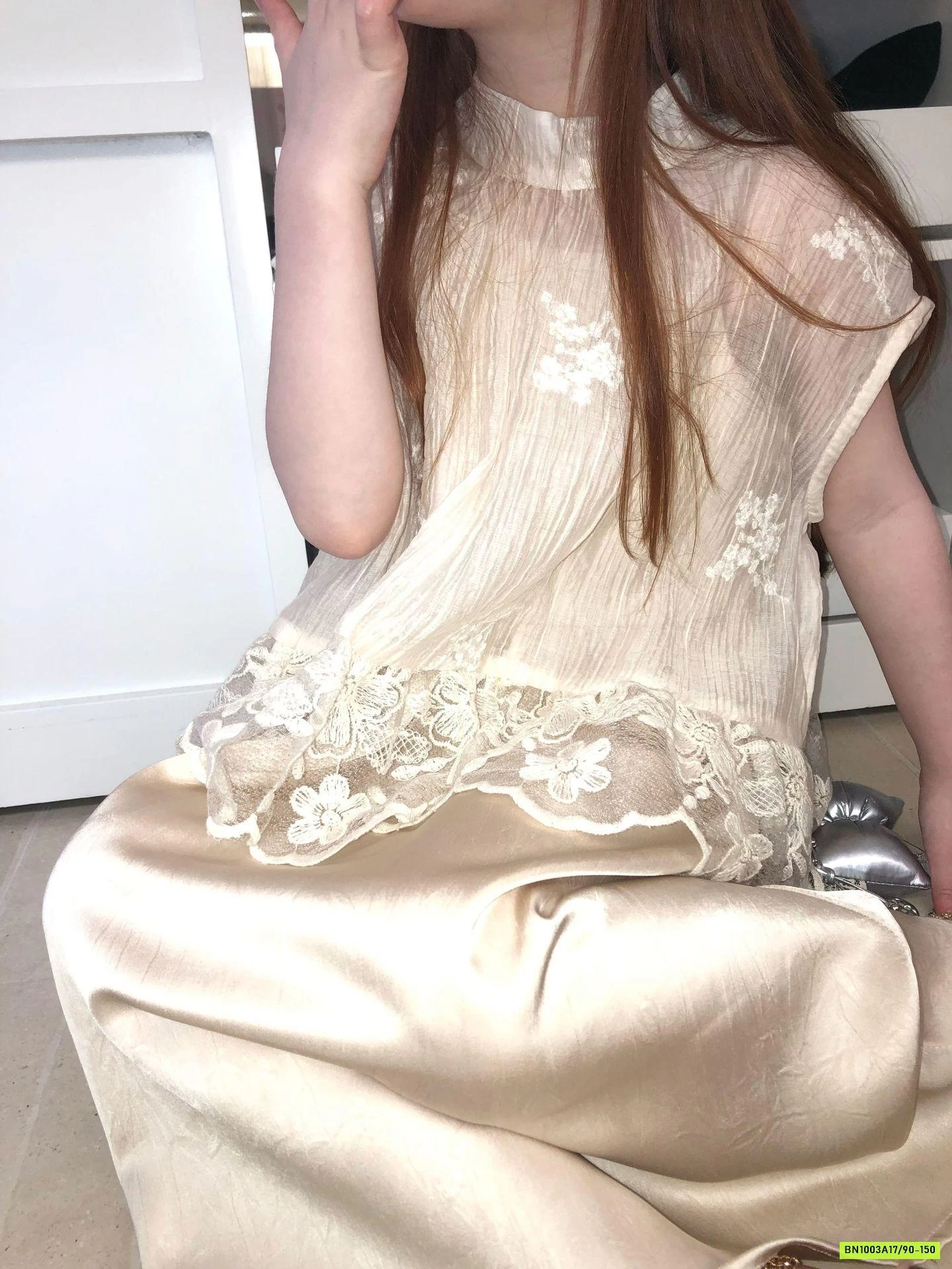 SÉT VÁY LỤA 2 CHI TIẾT