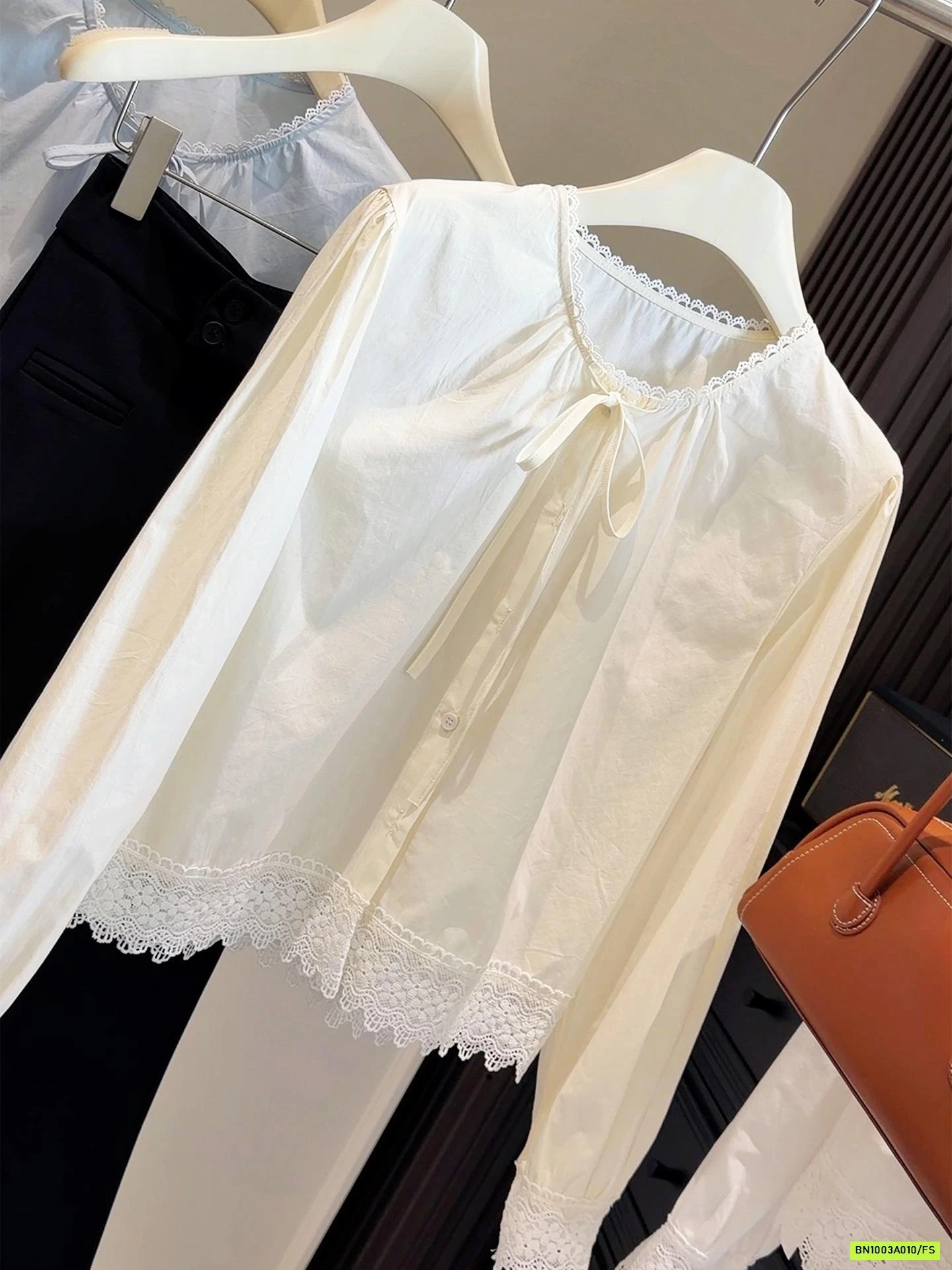 SƠ MI PHỐI VIỀN REN ANNA