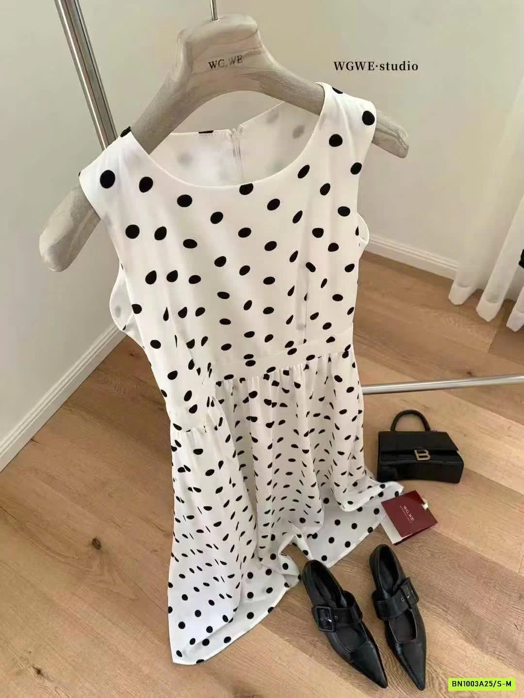 ĐẦM SÁT NÁCH CHẤM BI WGWE8994