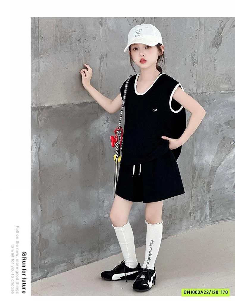 SÉT SÁT NÁCH LIỀN MŨ THỂ THAO BG