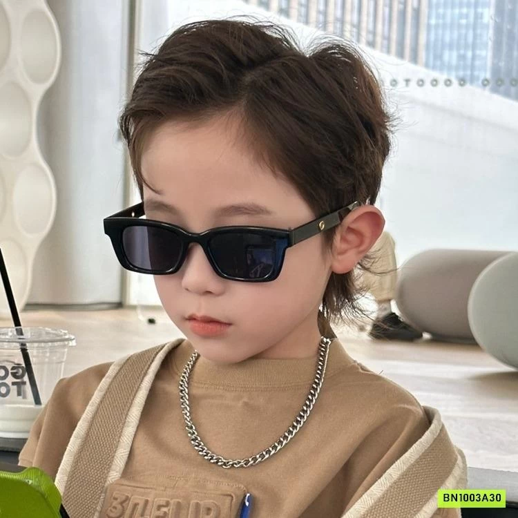 KÍNH RÂM MẮT CHỮ NHẬT