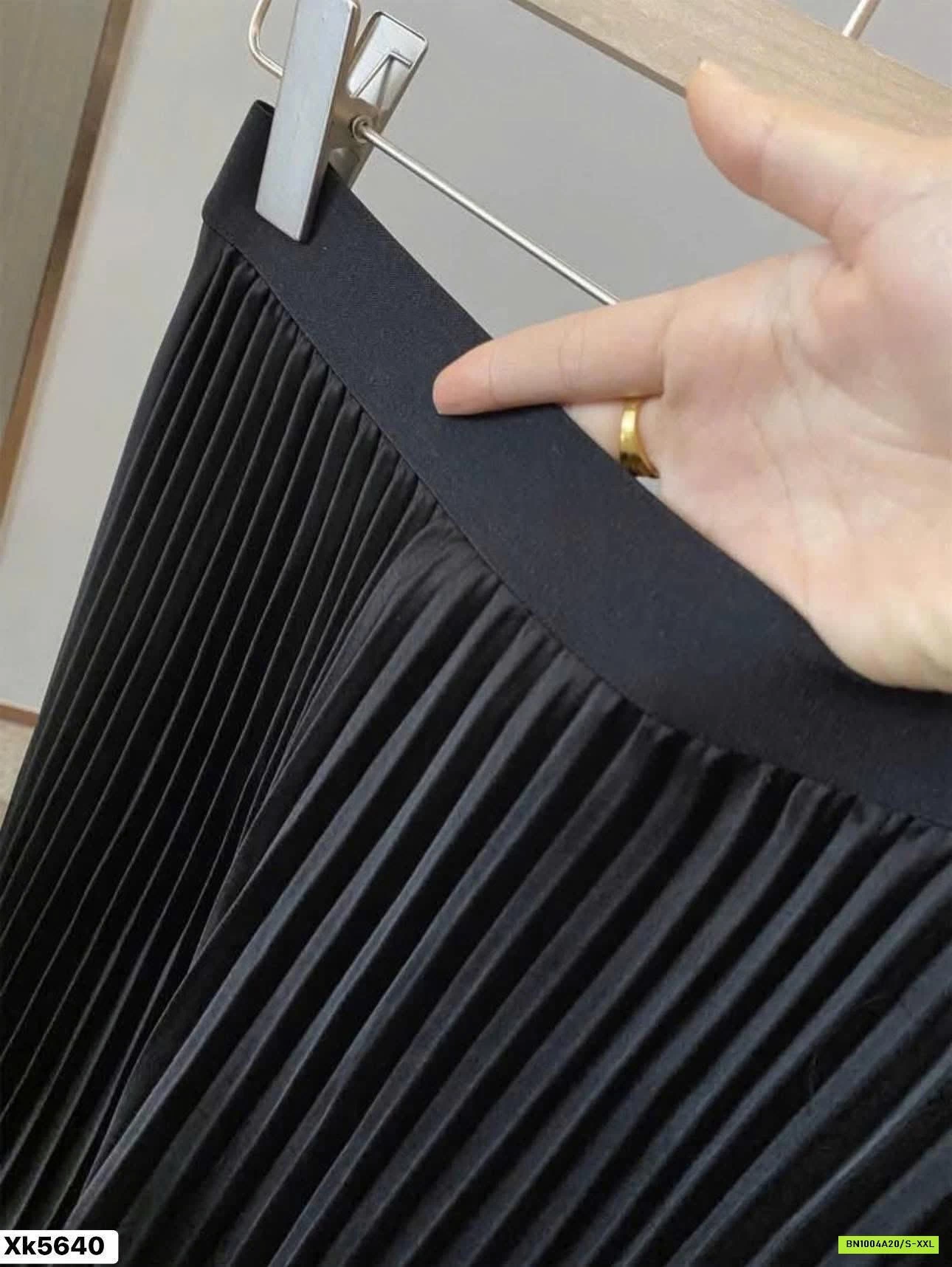 CHÂN VÁY XẾP LY DÁNG DÀI INBLUE