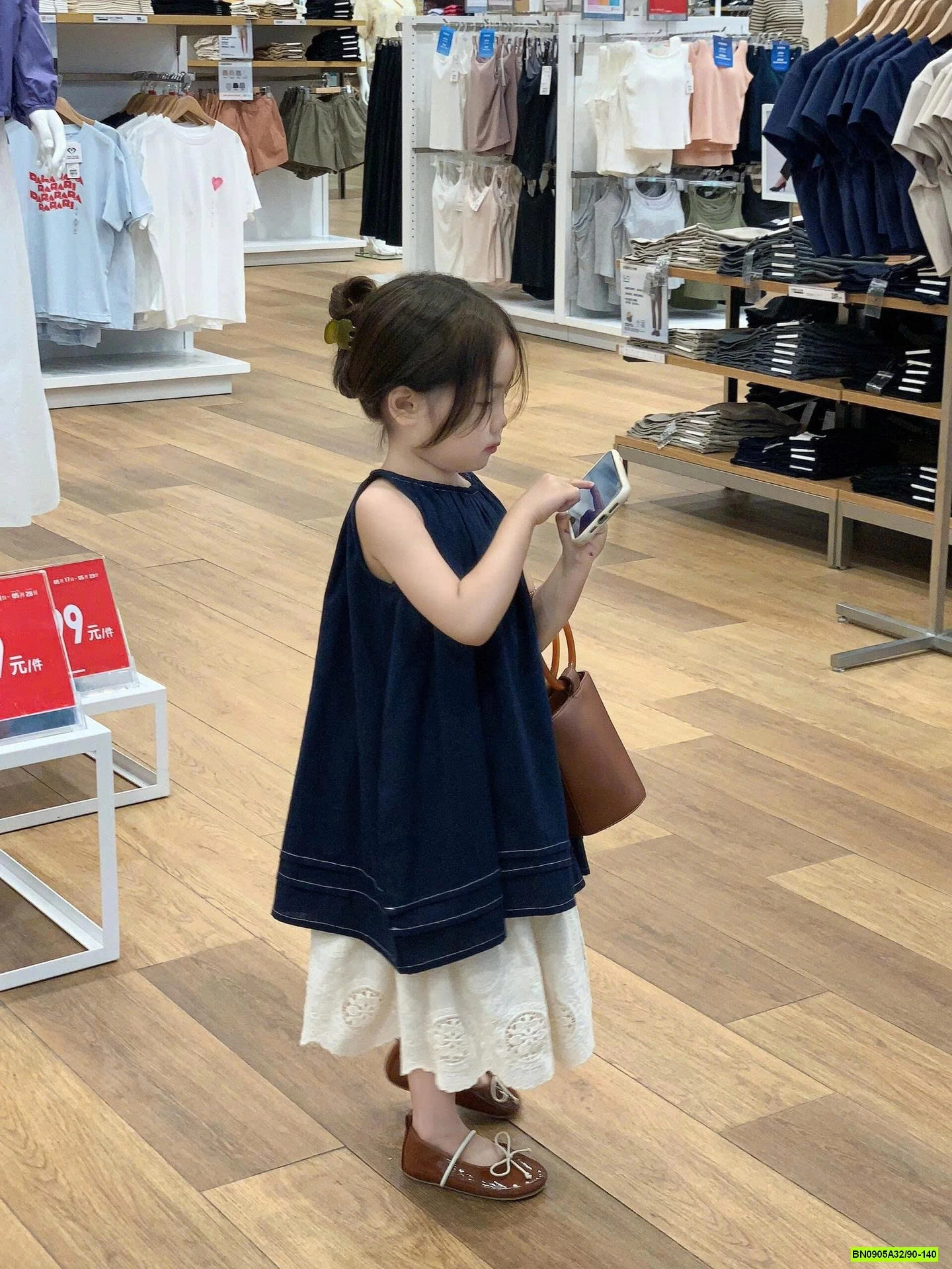 ĐẦM JEANS CỔ YẾM MIX CV REN