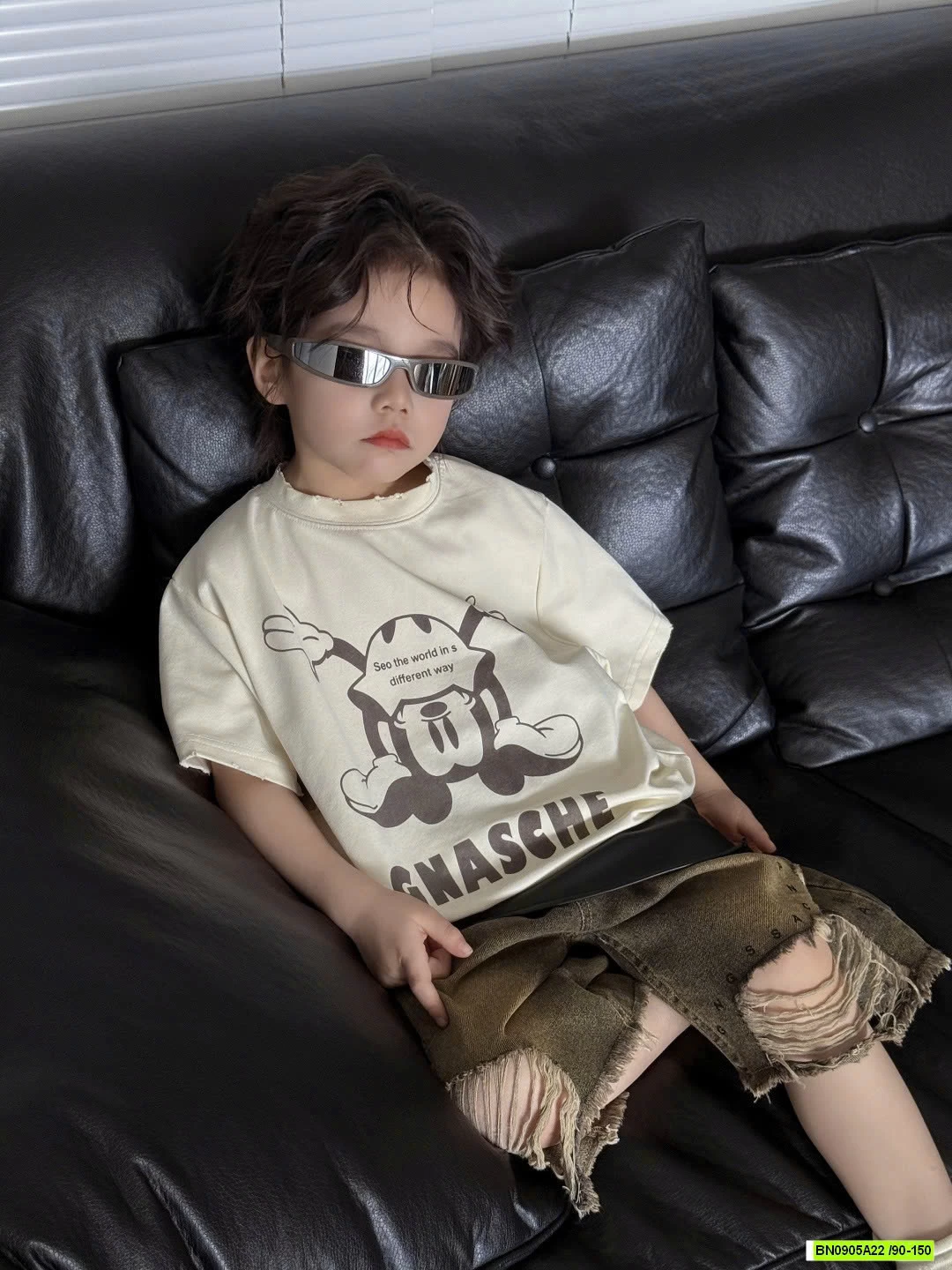 ÁO MICKEY MIX SHORT JEANS RÁCH GỐI